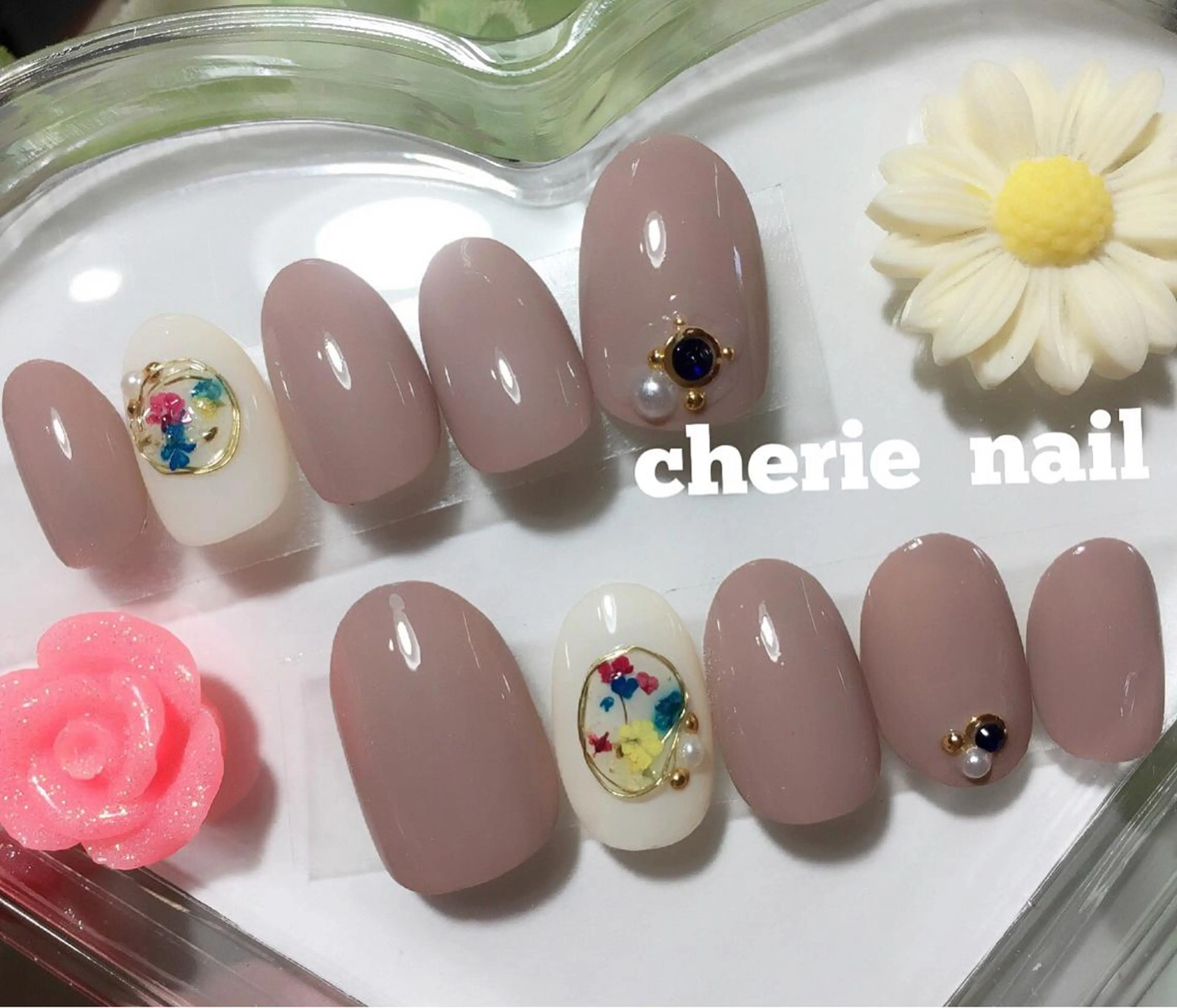 ネイル ネイルチップ cherie nail所属・馬場 鮎のエステ・リラクイメージ