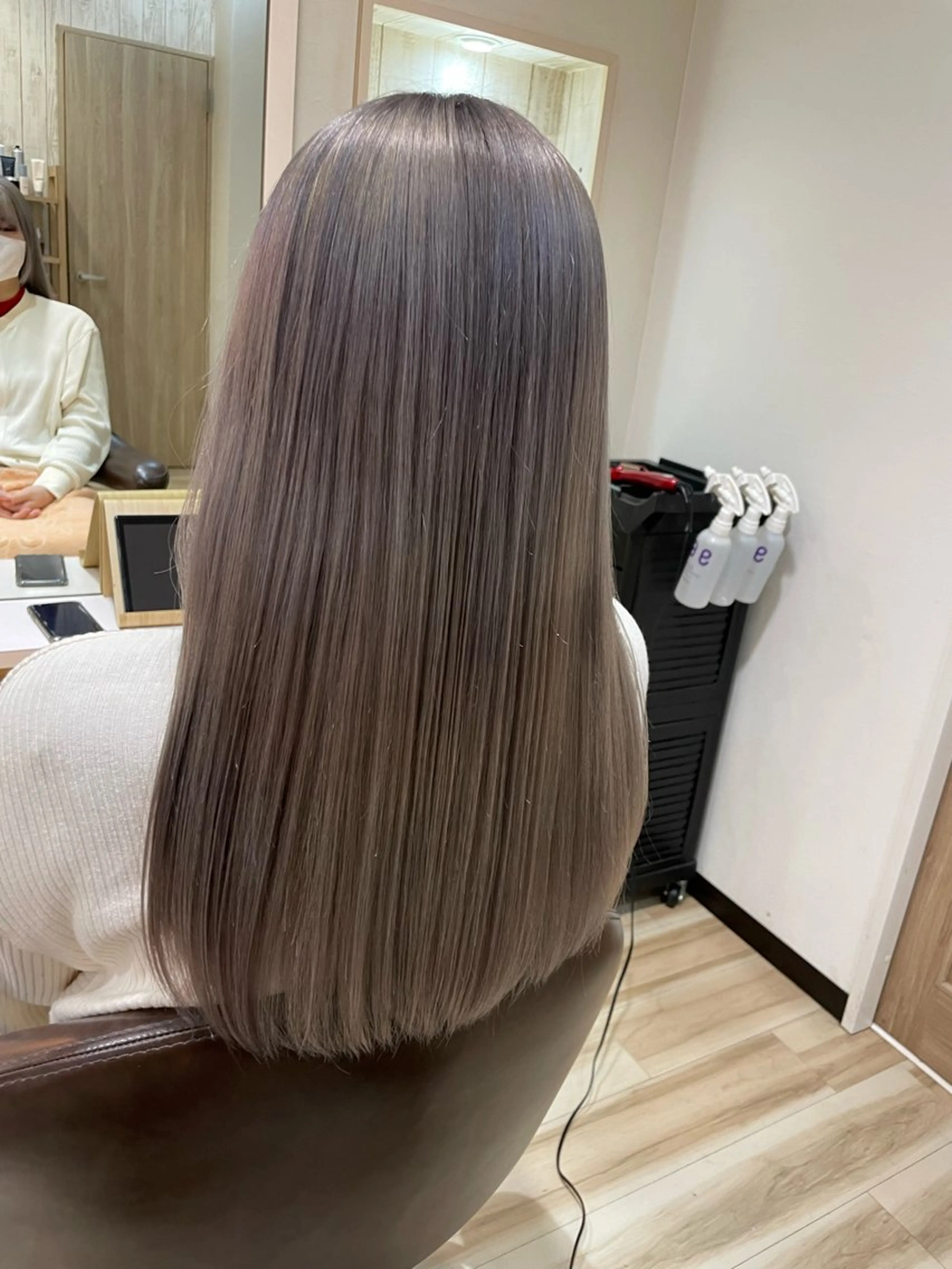 ロング カラー ブリーチ グレージュ 🌈派手髪ハイトーン 🌈鈴木亮太🌈のヘアスタイル
