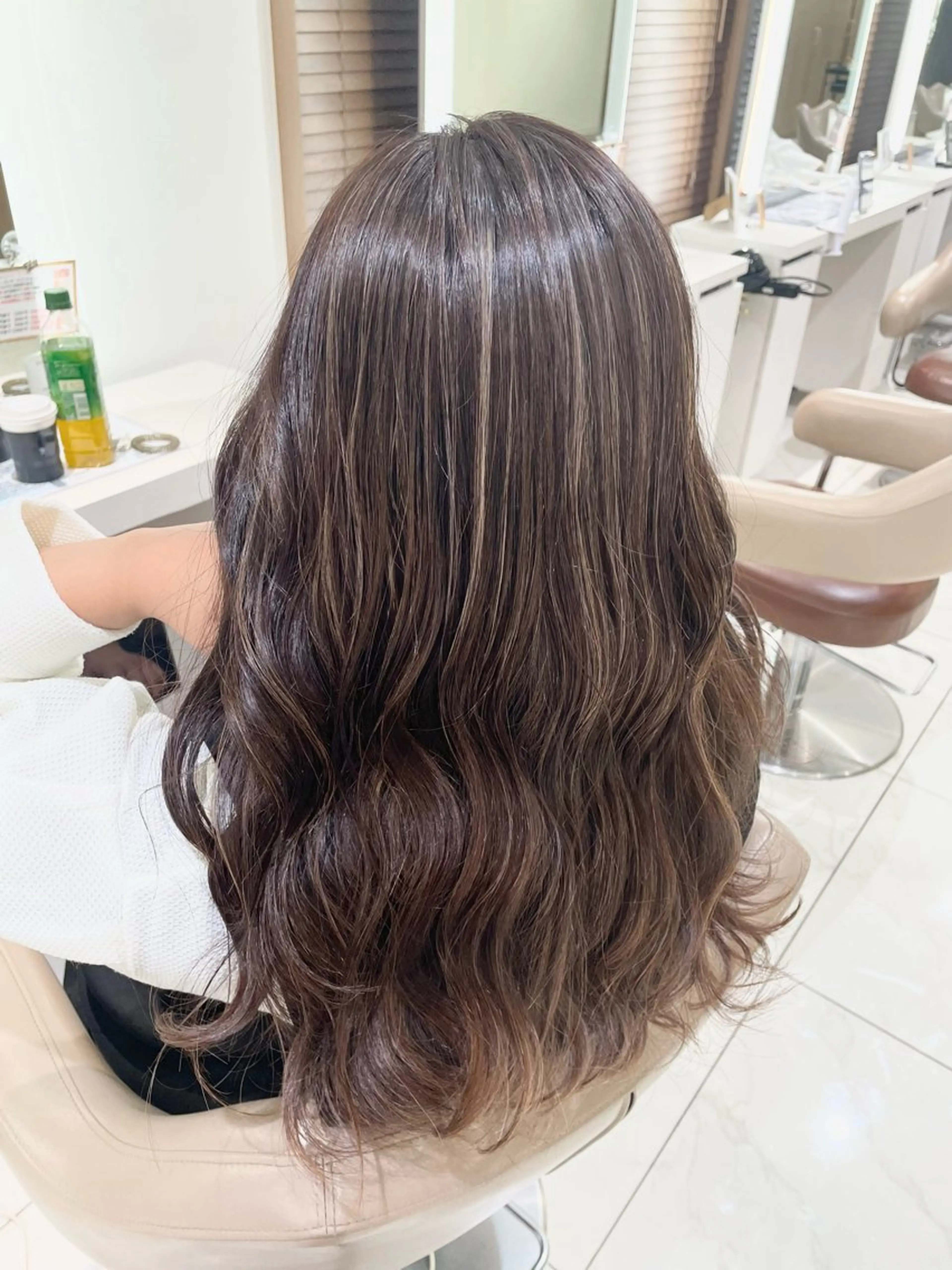 ロング カラー ハイライトカラー ハイライト 清藤 綾のヘアスタイル