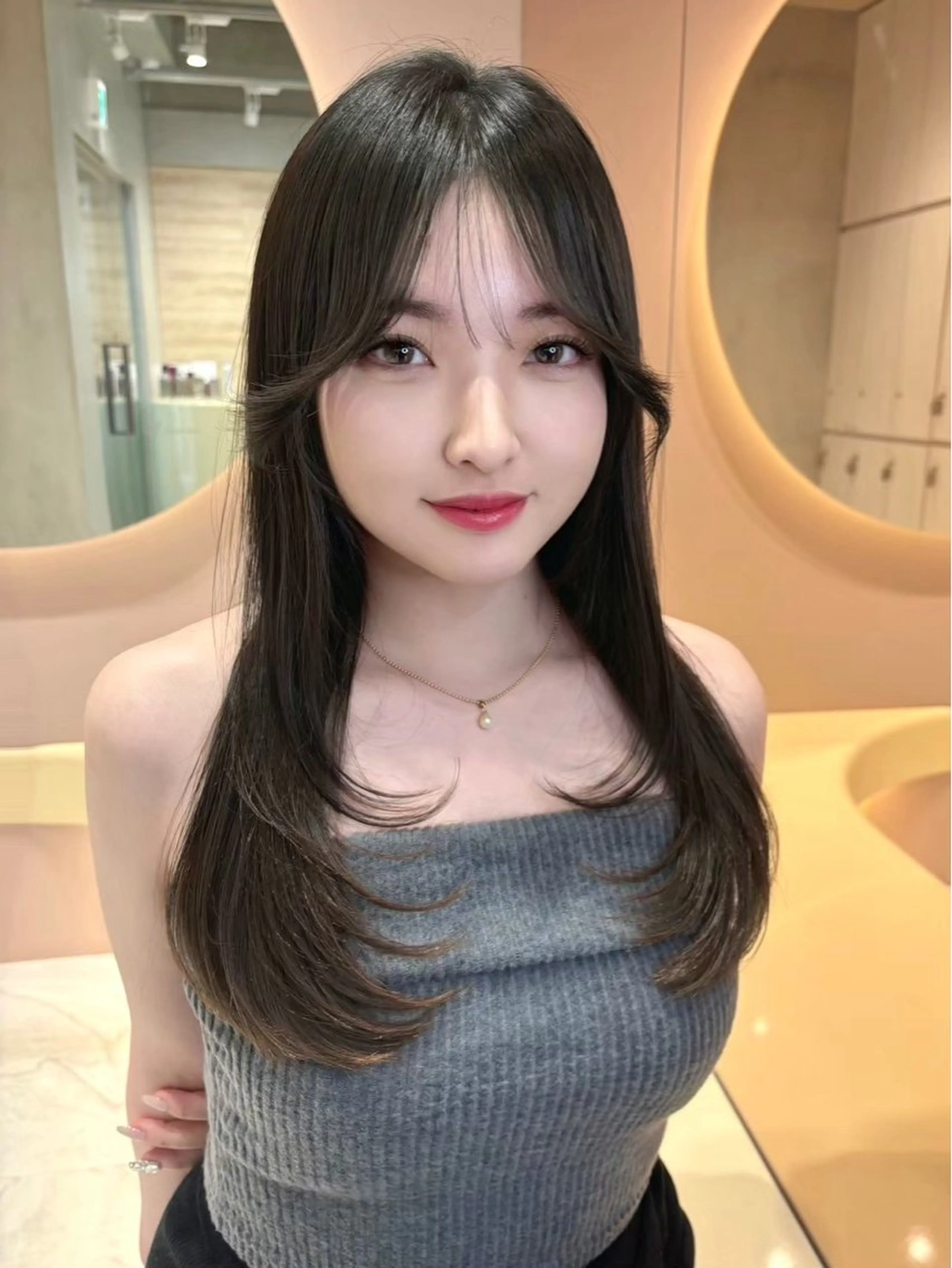 ロング カラー ヘアアレンジ レイヤーカット カット ヘアカラー トリートメント ヘアセット 🇰🇷韓国ヘア 髪質改善yamatoのヘアスタイル