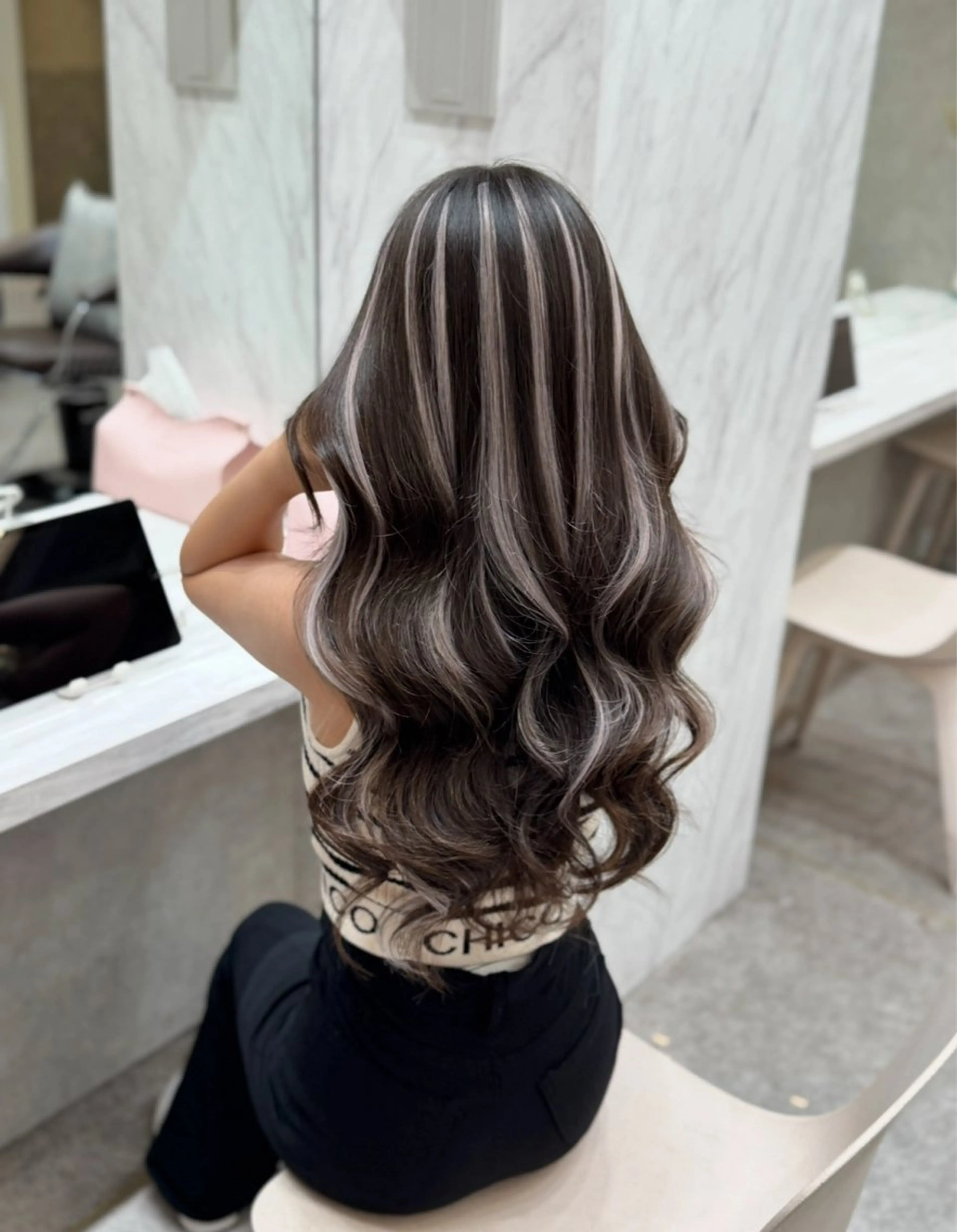 ロング 縮毛矯正 ヘアカラー 璃 音のヘアスタイル