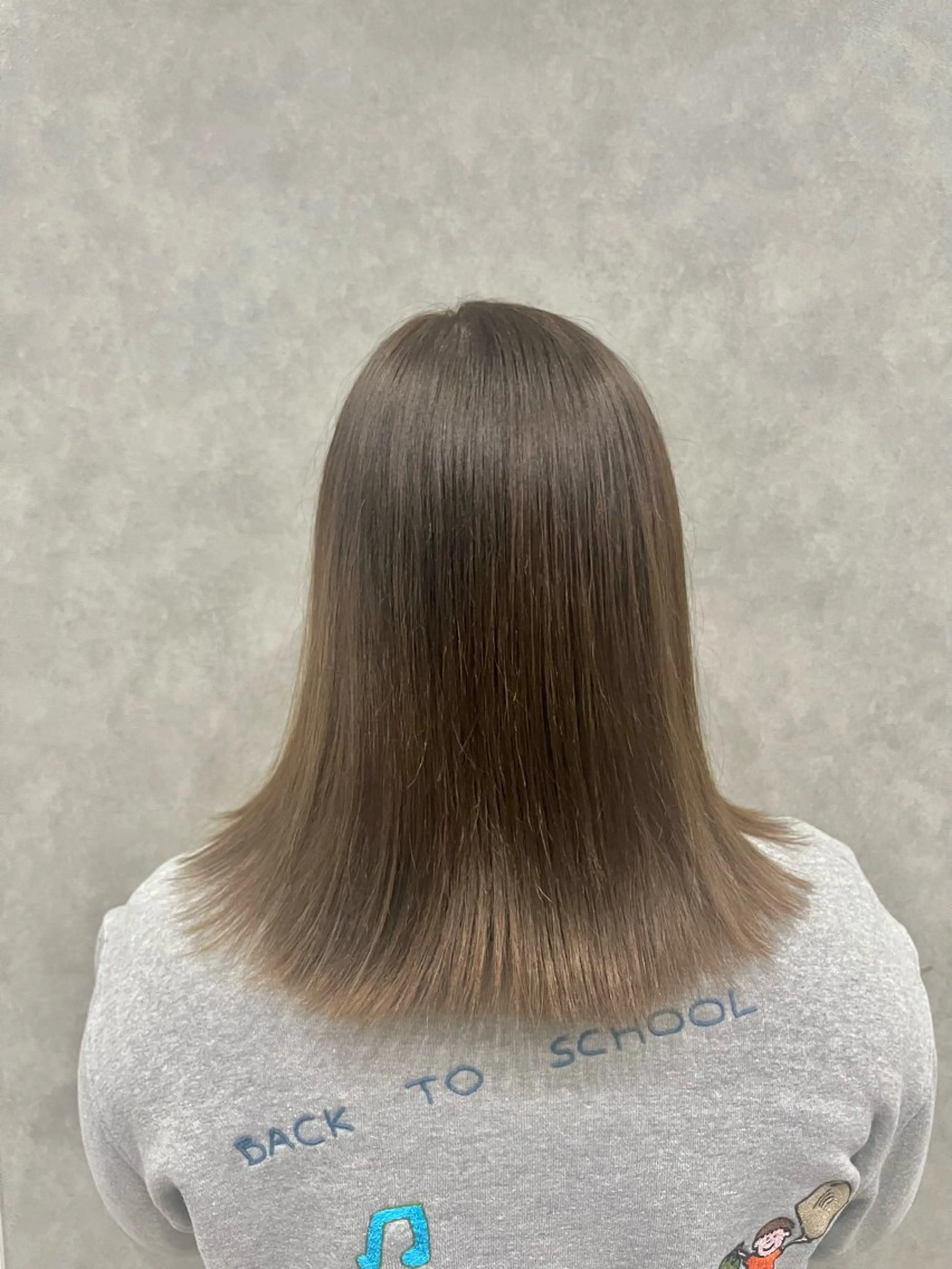 セミロング カラー ベージュカラー ブリーチ ブリーチなしカラー ヘアカラー FUJINO RYOのヘアスタイル