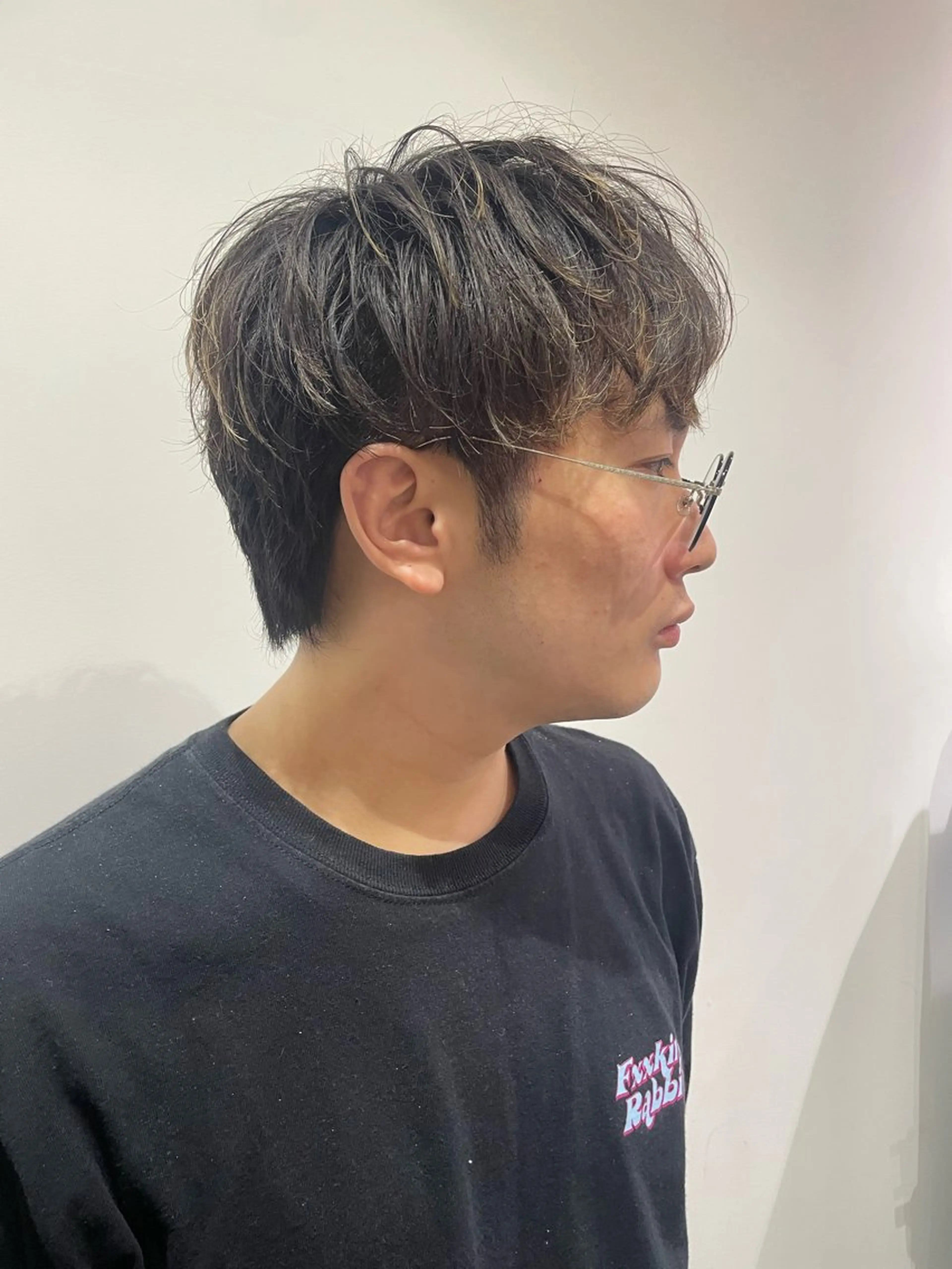 メンズ メンズブリーチ メンズハイライト 稲垣 熙のヘアスタイル