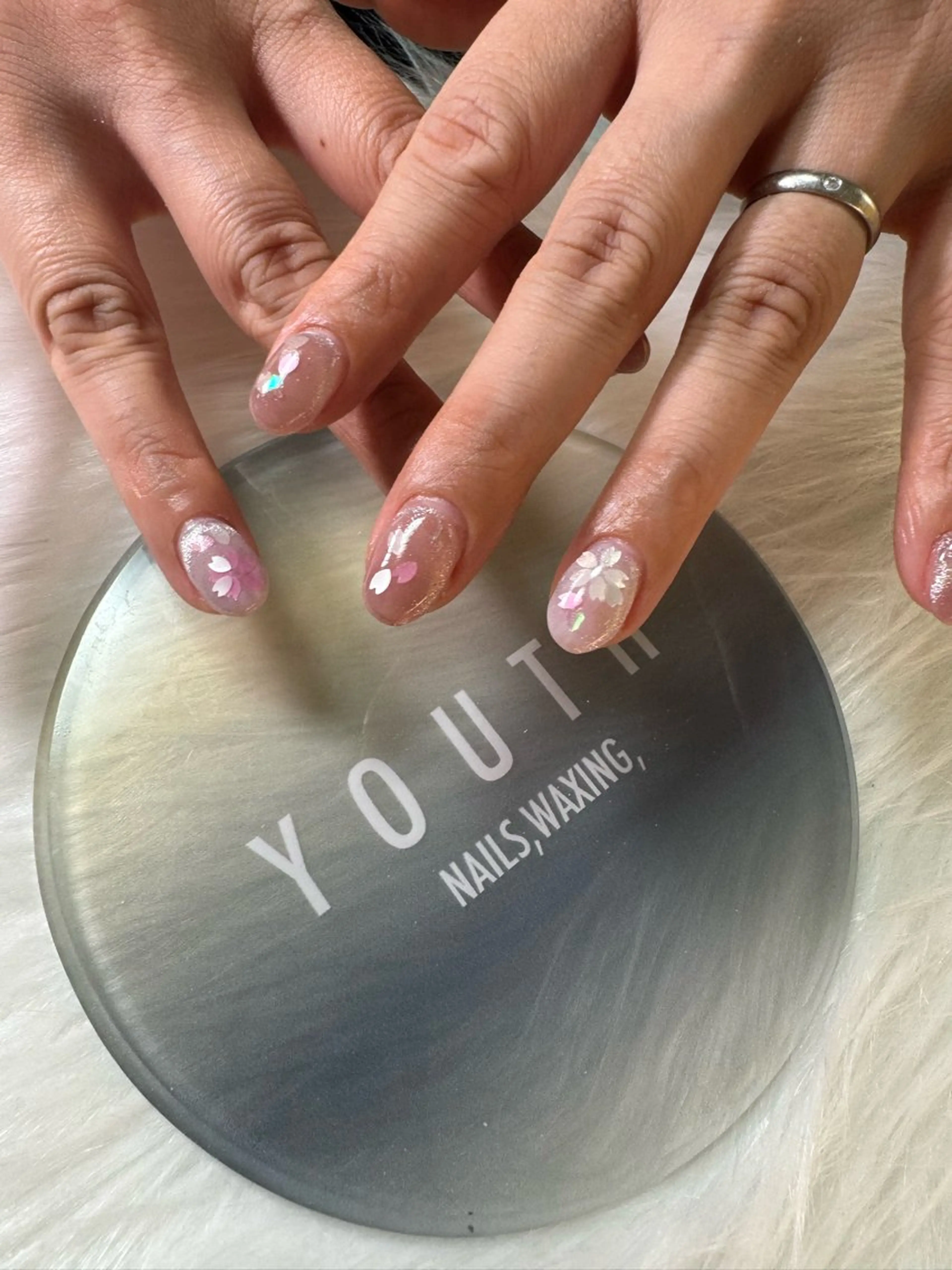 ネイル ハンドネイル YOUTH nails waxing所属・YOUTH natsumiのネイルデザイン
