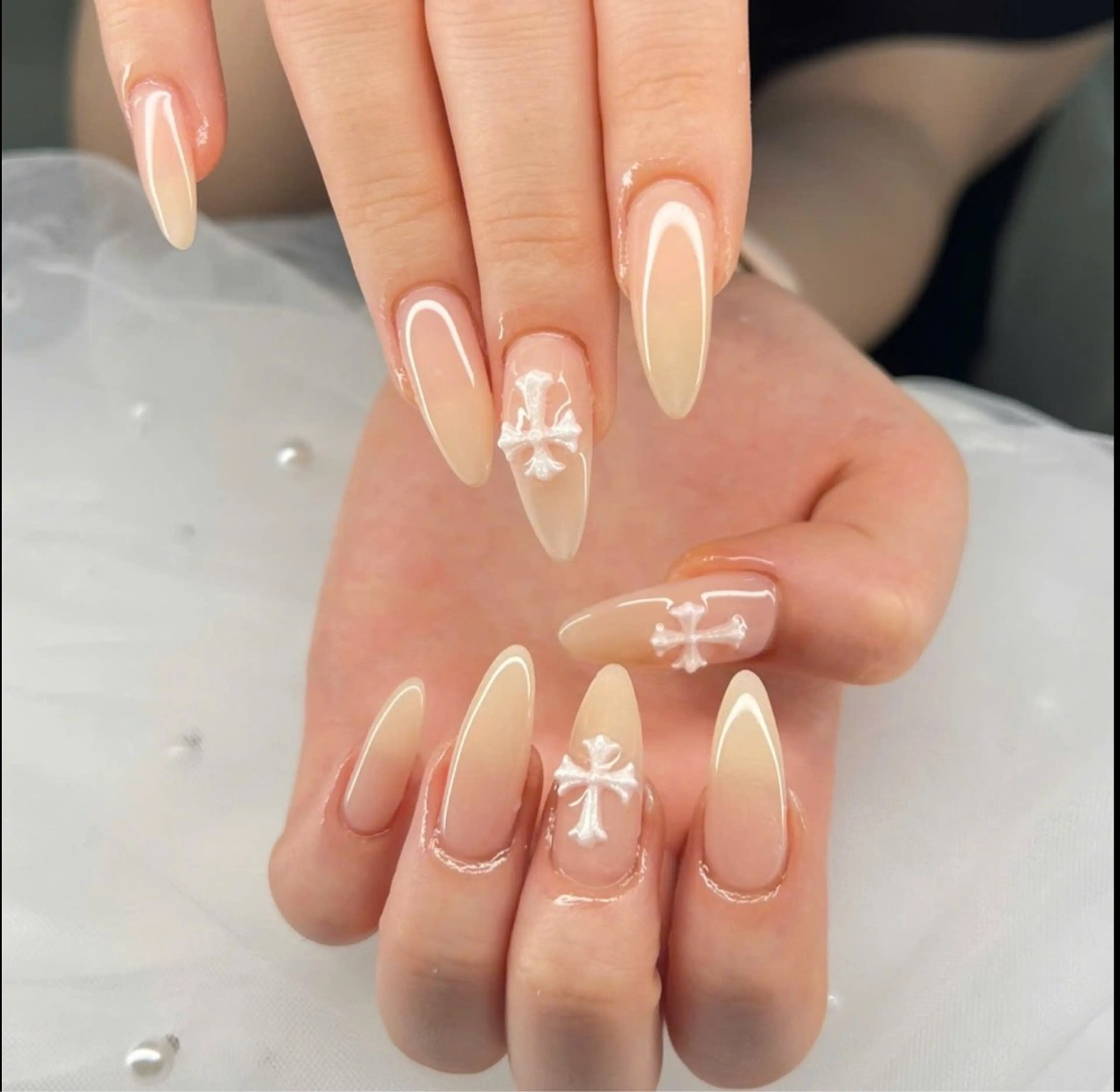 ネイル フレンチネイル キラキラネイル マグネットネイル ミラーネイル ニュアンスネイル ハンドネイル Lyn TA Nailのネイルデザイン