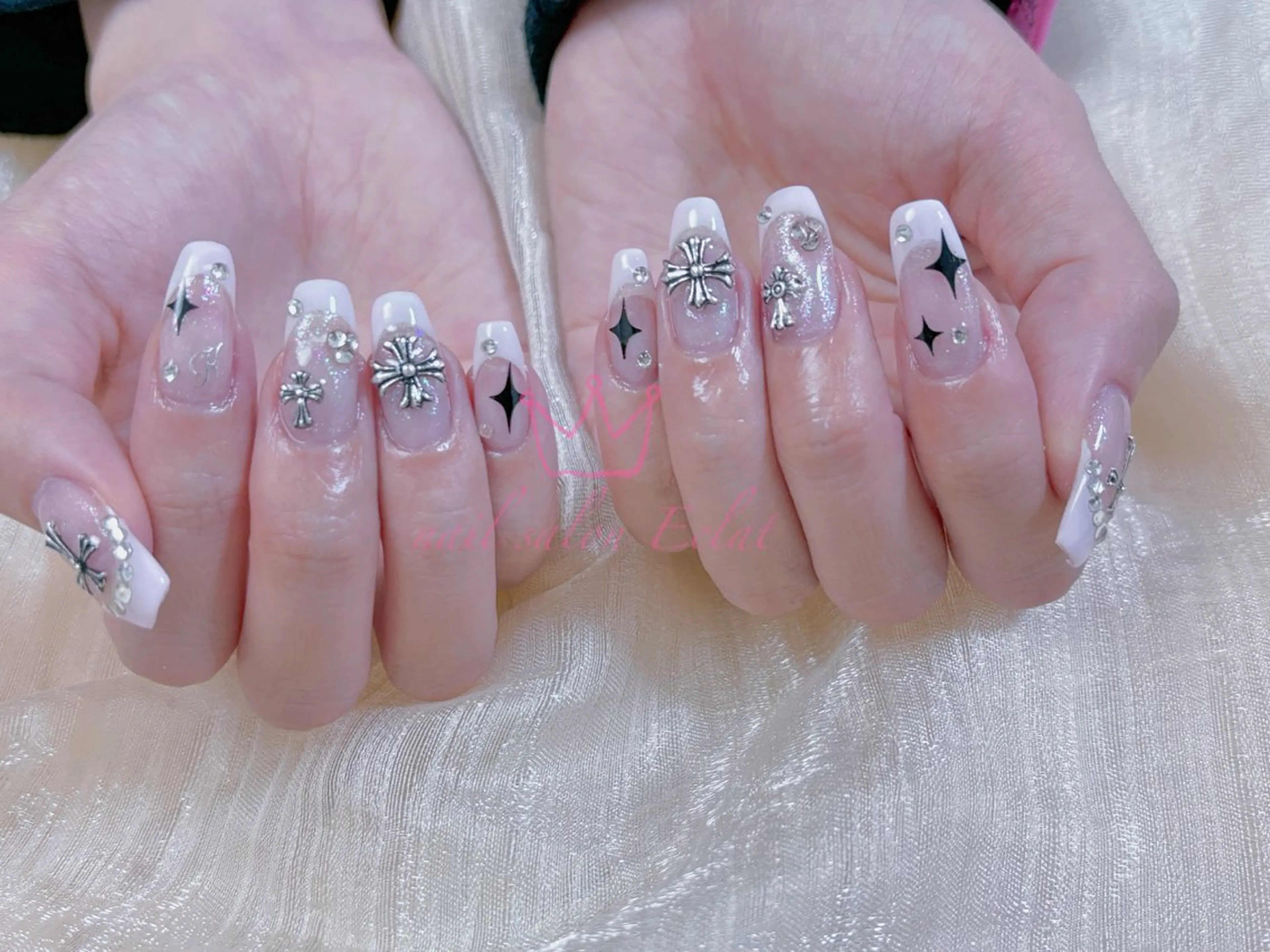 ネイル ハンドネイル ネイルサロンエクラ 🫧Shizukaのネイルデザイン