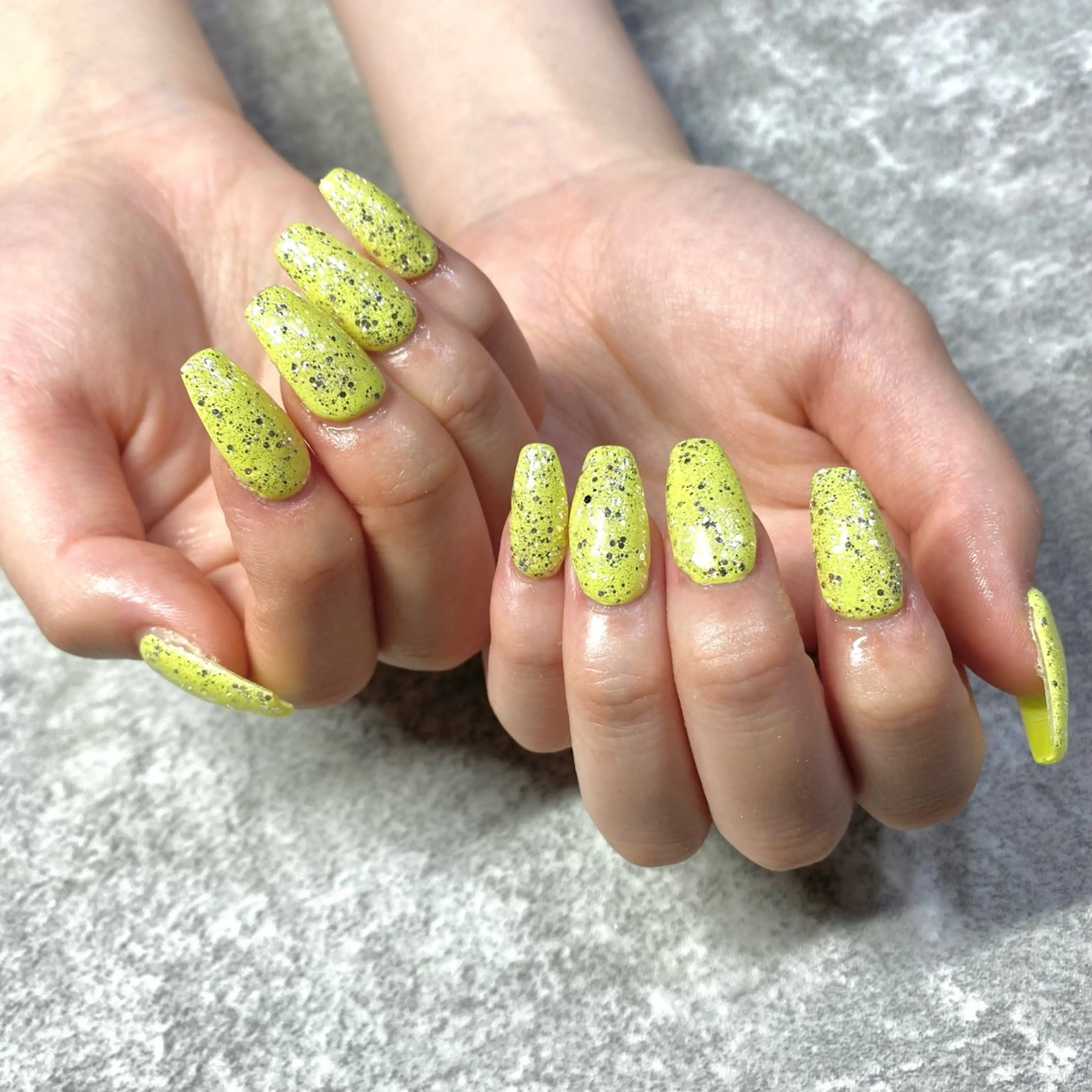 ネイル ラメ(グリッター) パステルネイル シルバー 黄色 その他(ネイル) ★Rinail... .のネイルデザイン