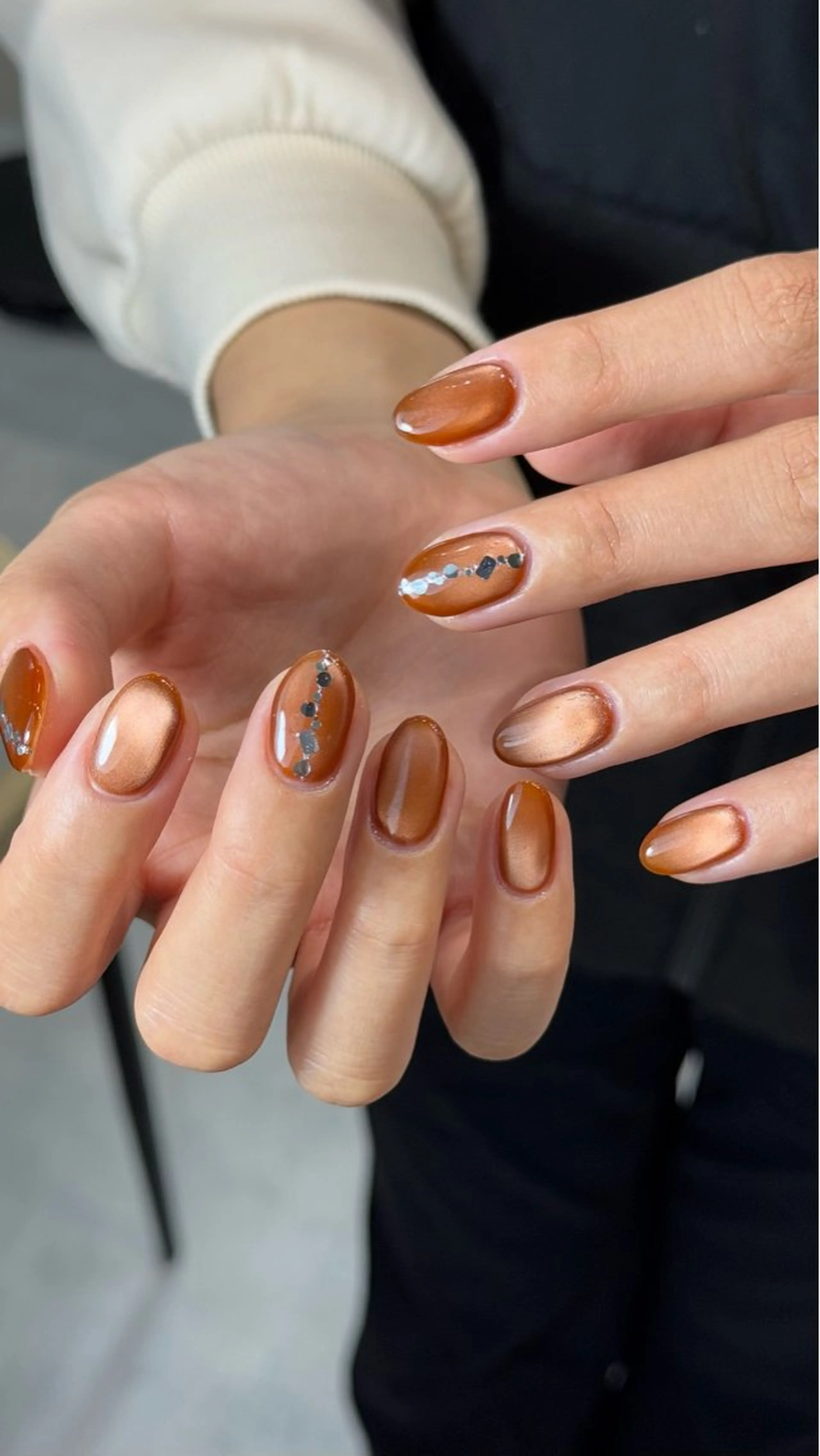 ネイル マグネットネイル オレンジ ハンドネイル Momoka ネイリスト福岡/薬院のネイルデザイン