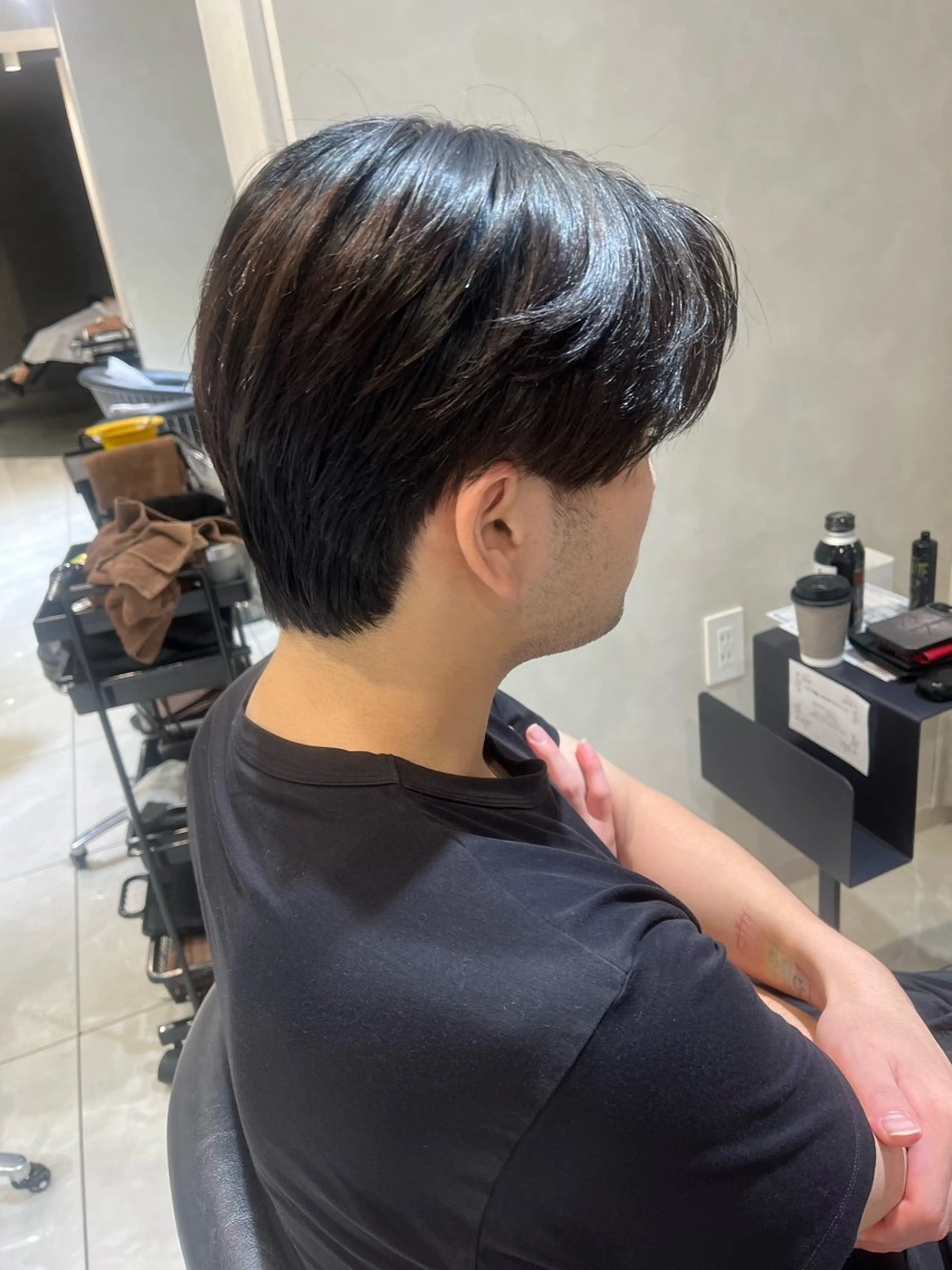 メンズ カット 韓国メンズ特化 ダウン・毛流れパーマのヘアスタイル