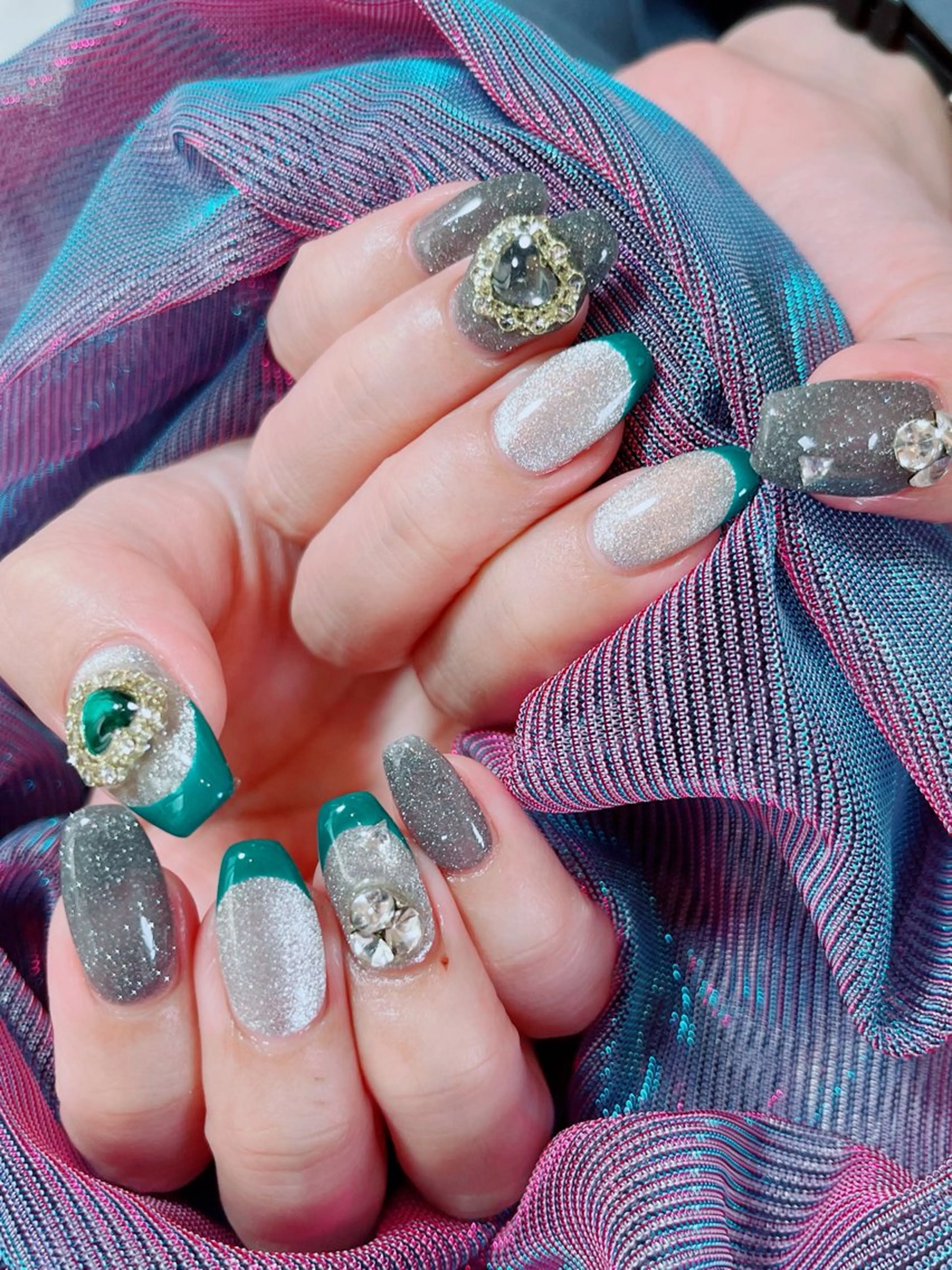 ネイル フラッシュネイル フレンチネイル グリーン マグネットネイル ruirui.naildesign所属・RUI ☆のネイルデザイン