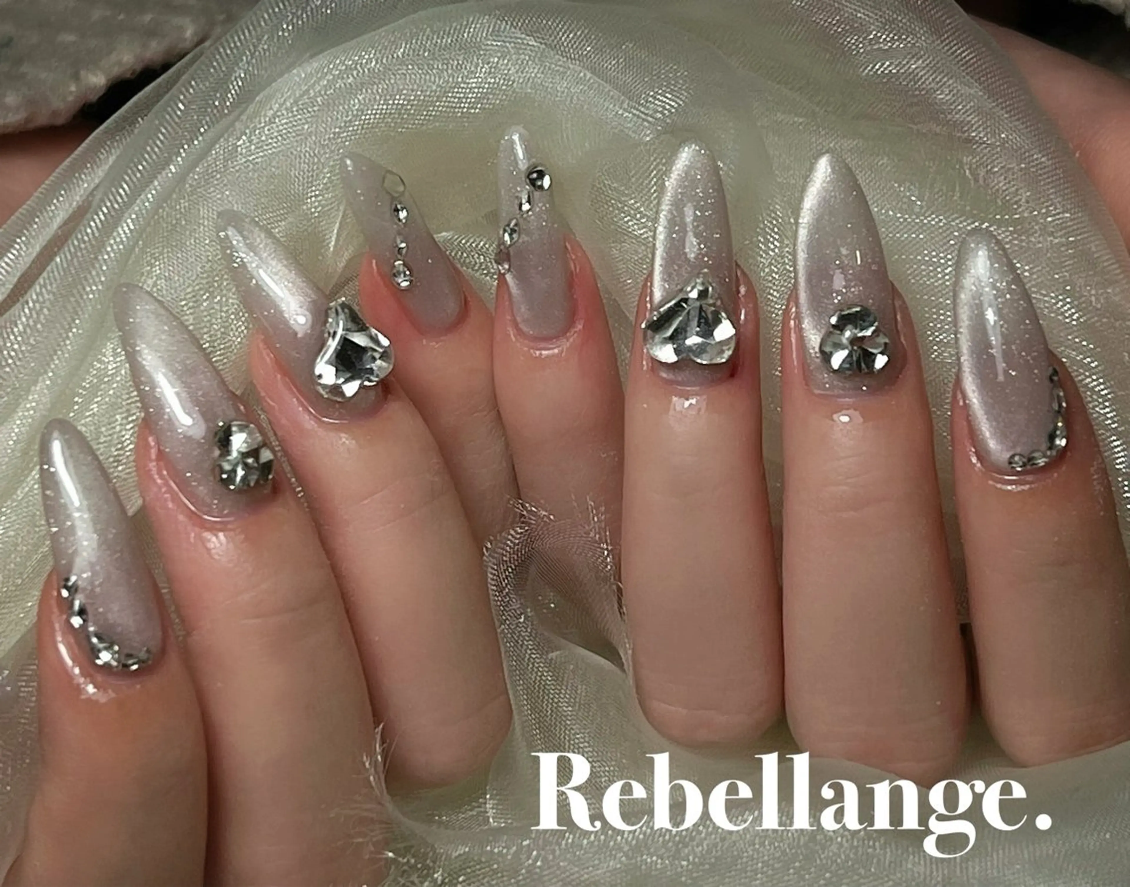 ネイル ハンドネイル Rebellange n.のネイルデザイン