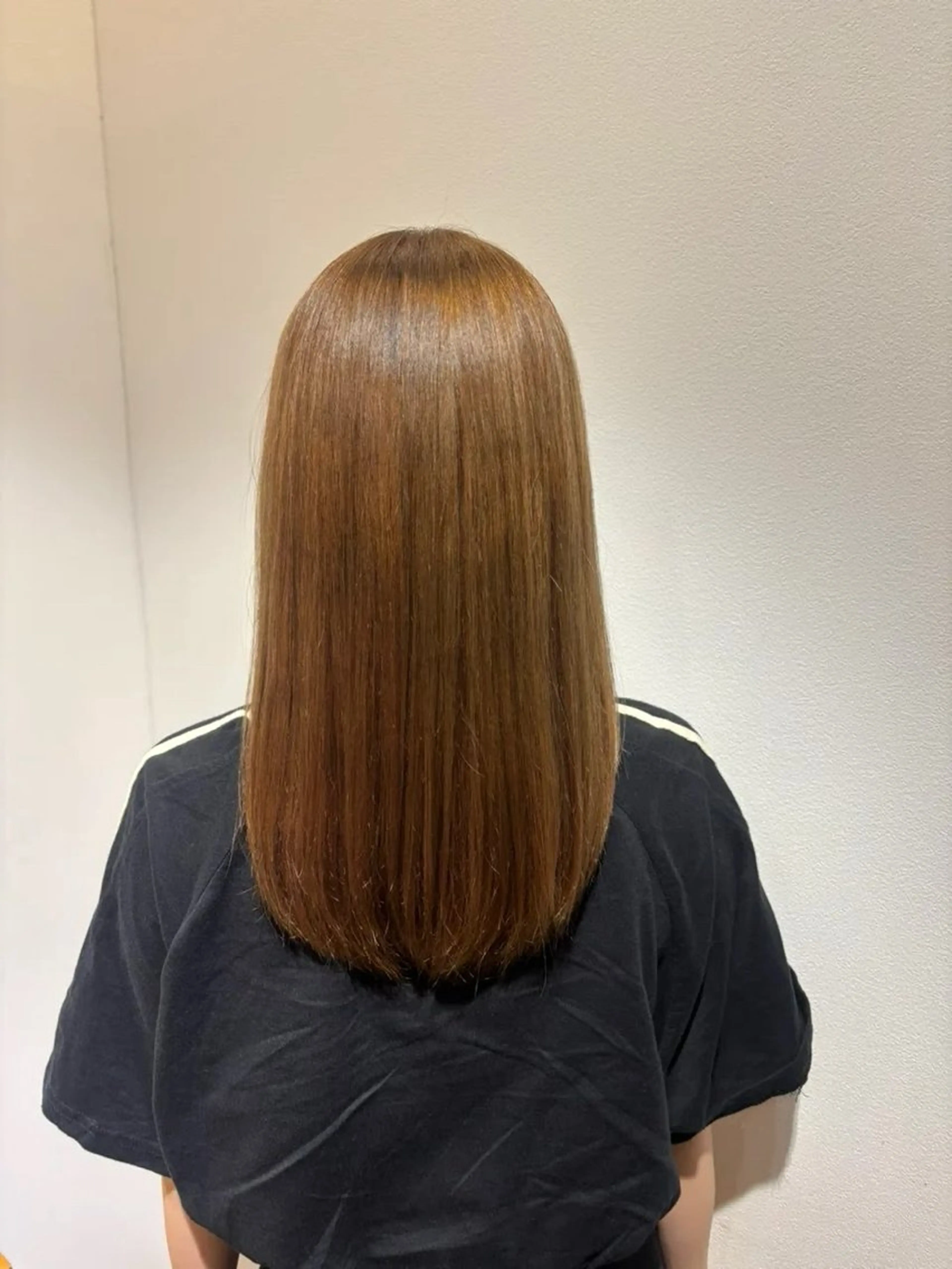 ミディアム カラー ベージュカラー ヘアカラー 組藤 沙奈のヘアスタイル