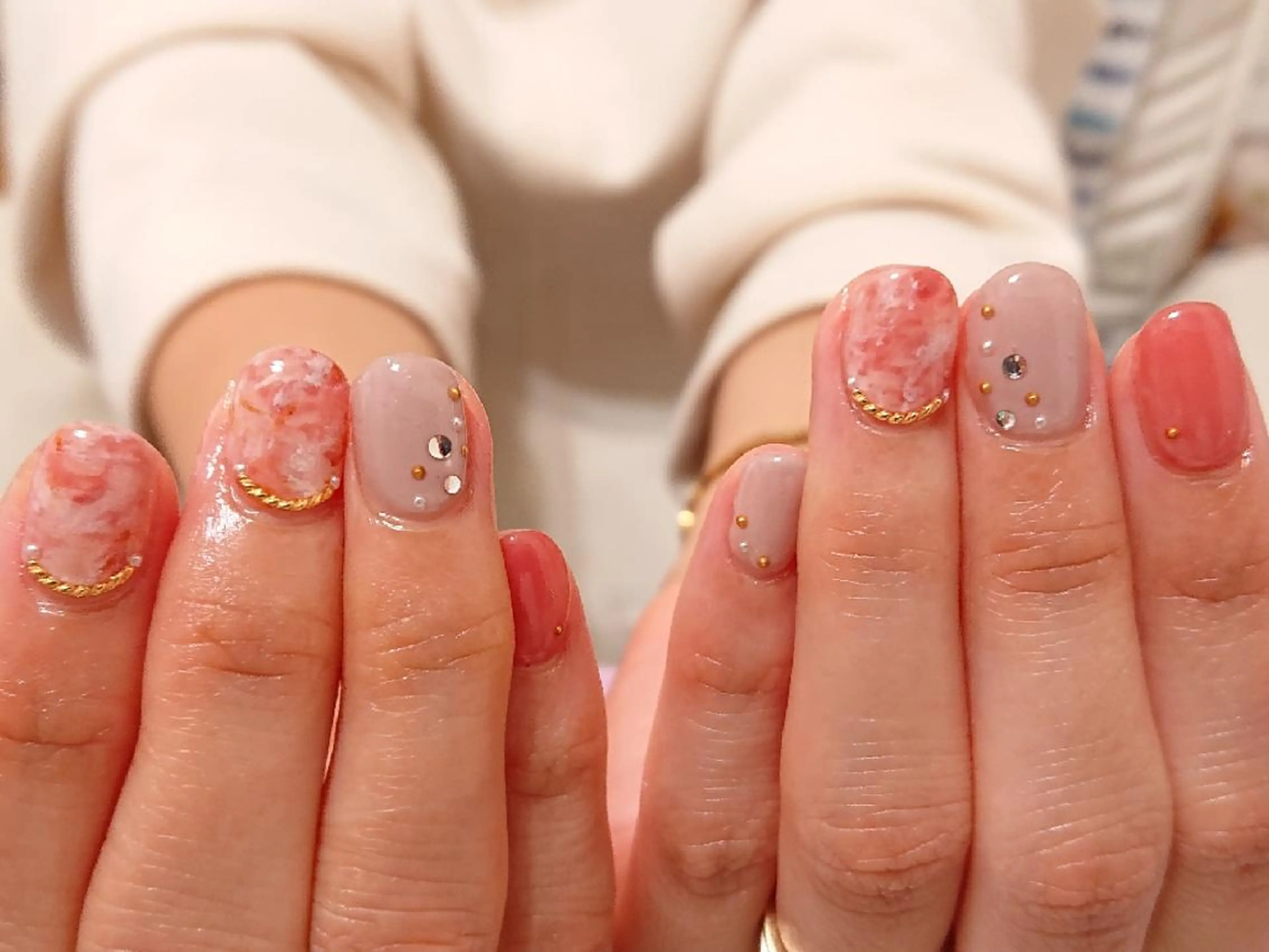 ネイル アートネイル ストーンネイル あんきち    のネイルデザイン