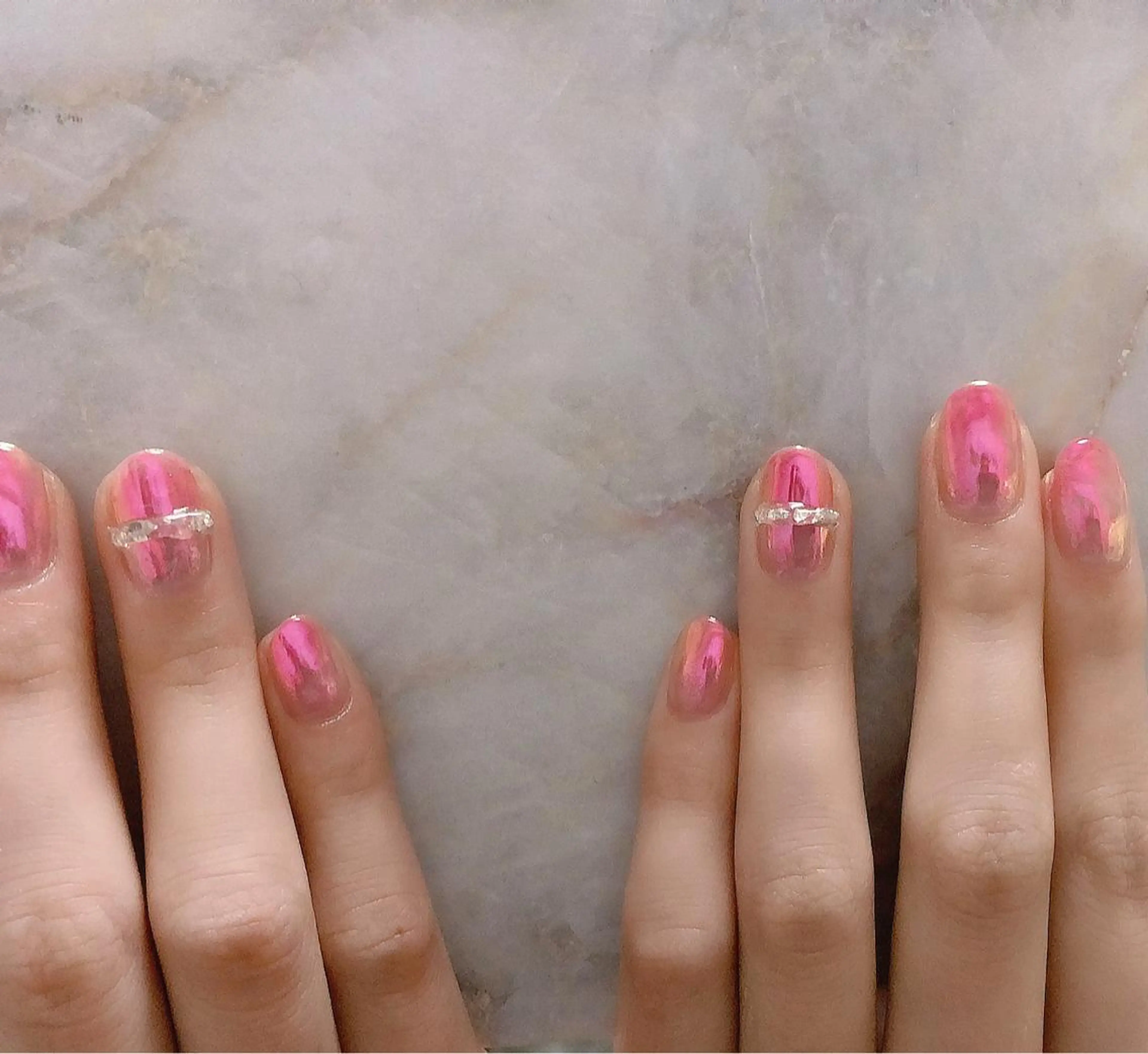 ネイル アートネイル ミラーネイル mano nella mano所属・mano nella manoのネイルデザイン