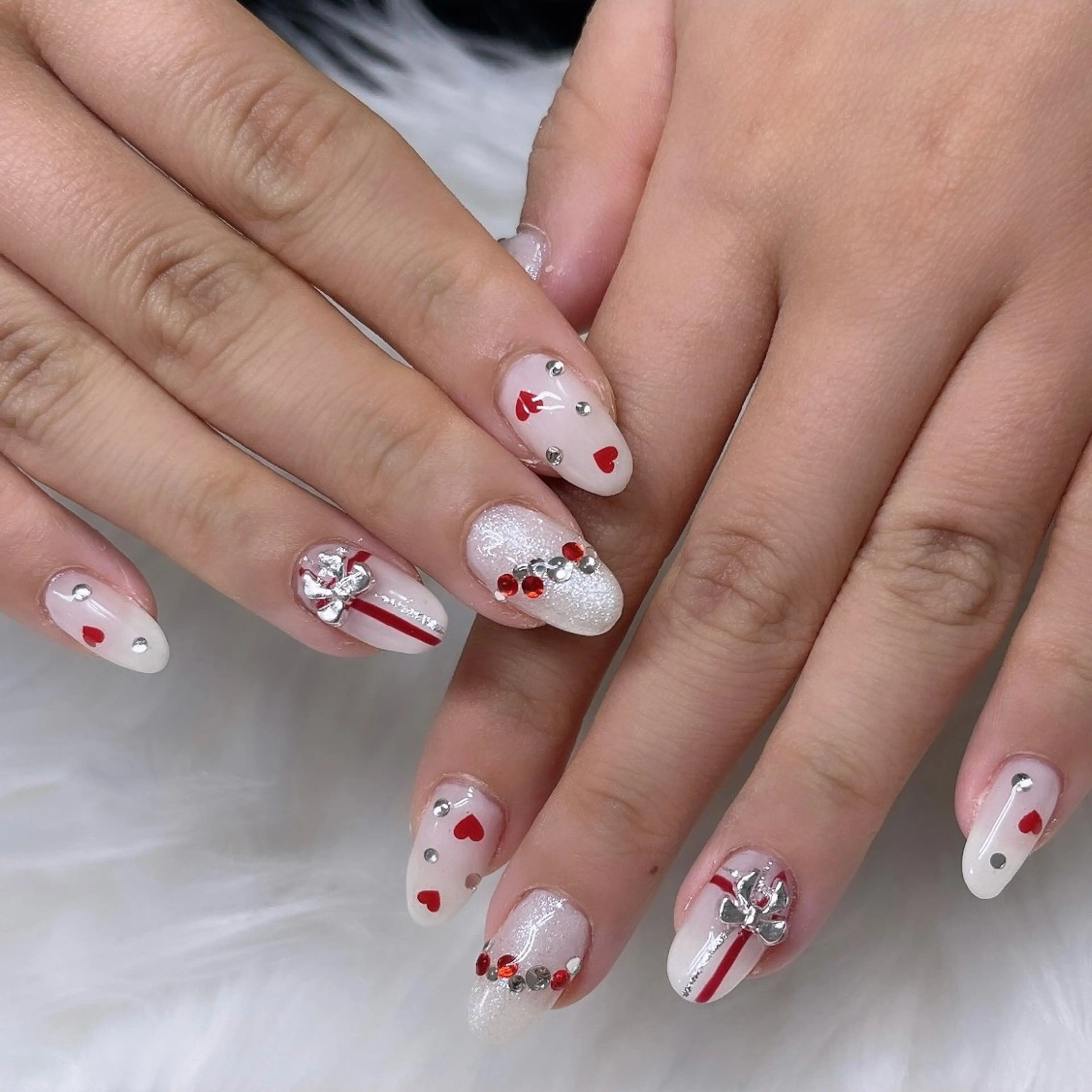 ネイル アートネイル キラキラネイル 韓国ネイル ラメ(グリッター) ロングネイル ハンドネイル 🐕🦺Yappy 💗A-tanのネイルデザイン