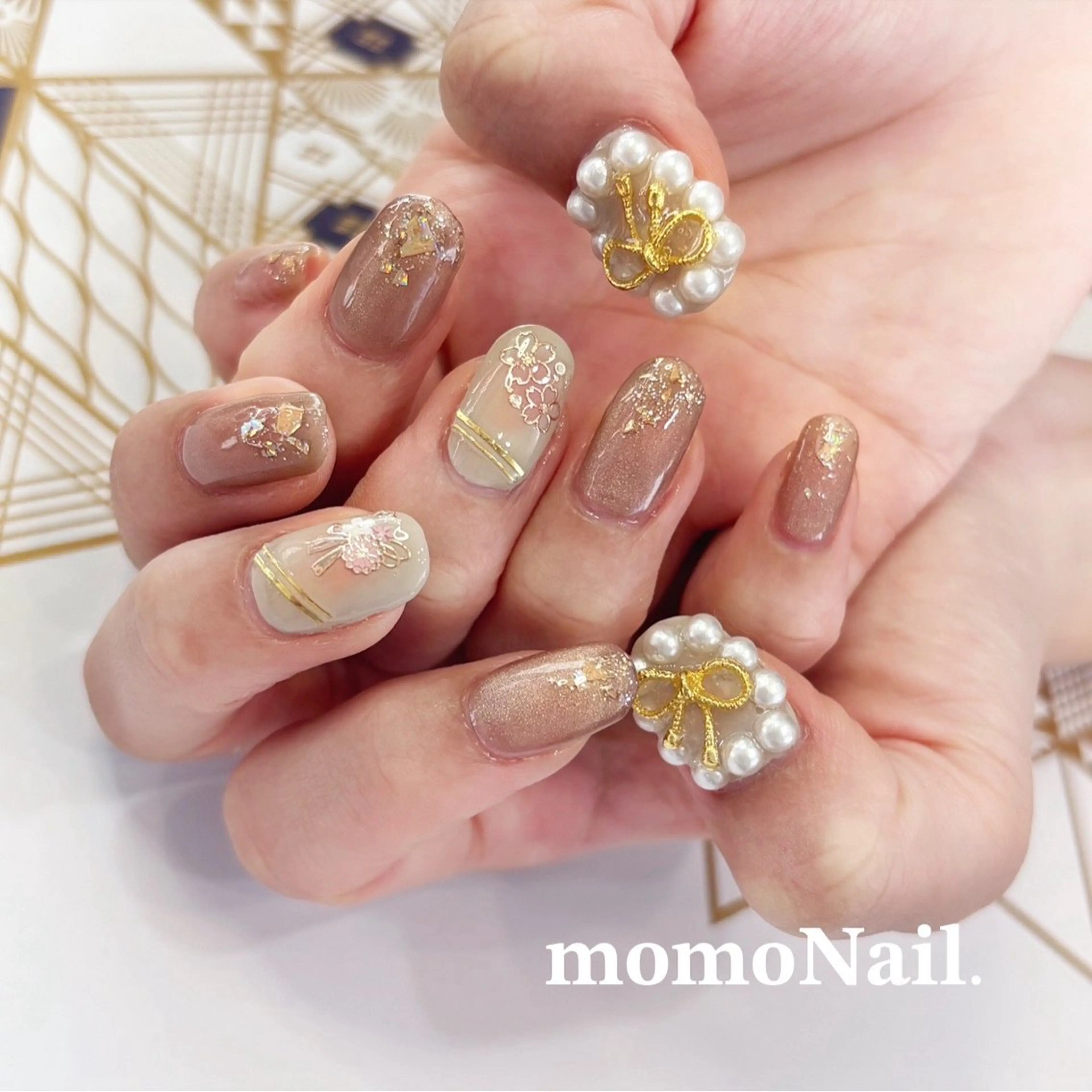 ネイル 成人式 momoNail. momoka🍑のネイルデザイン