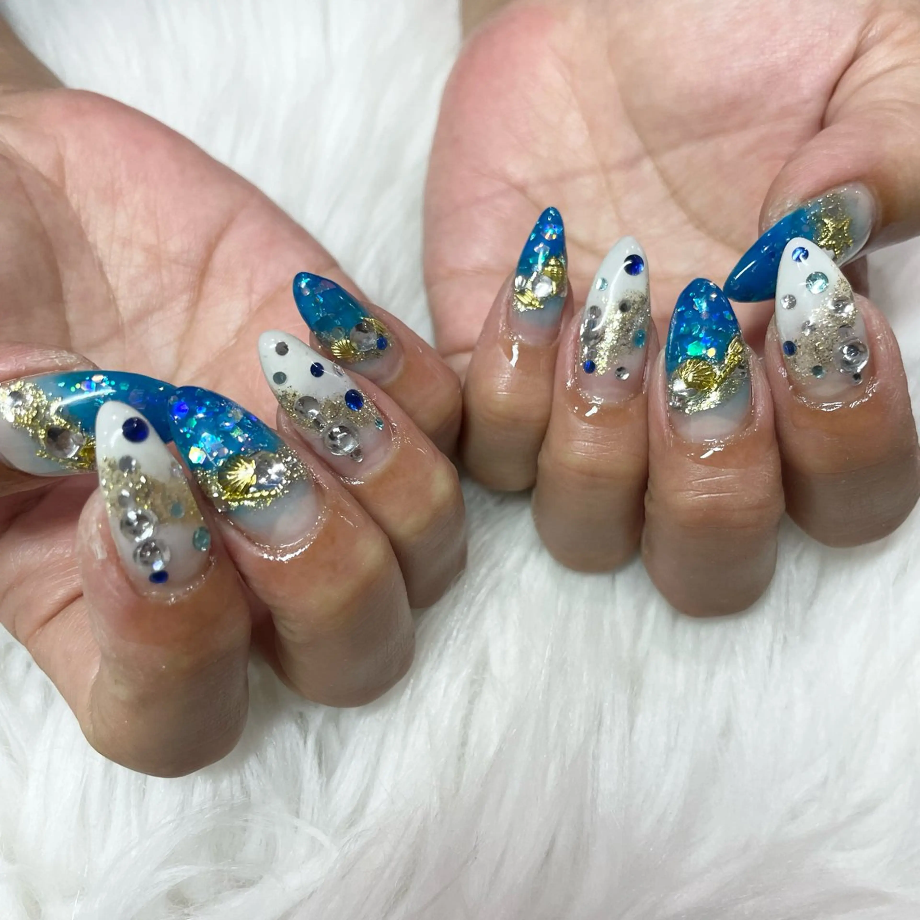 ロング ハンドネイル -Rien- プライベートサロンのネイルデザイン