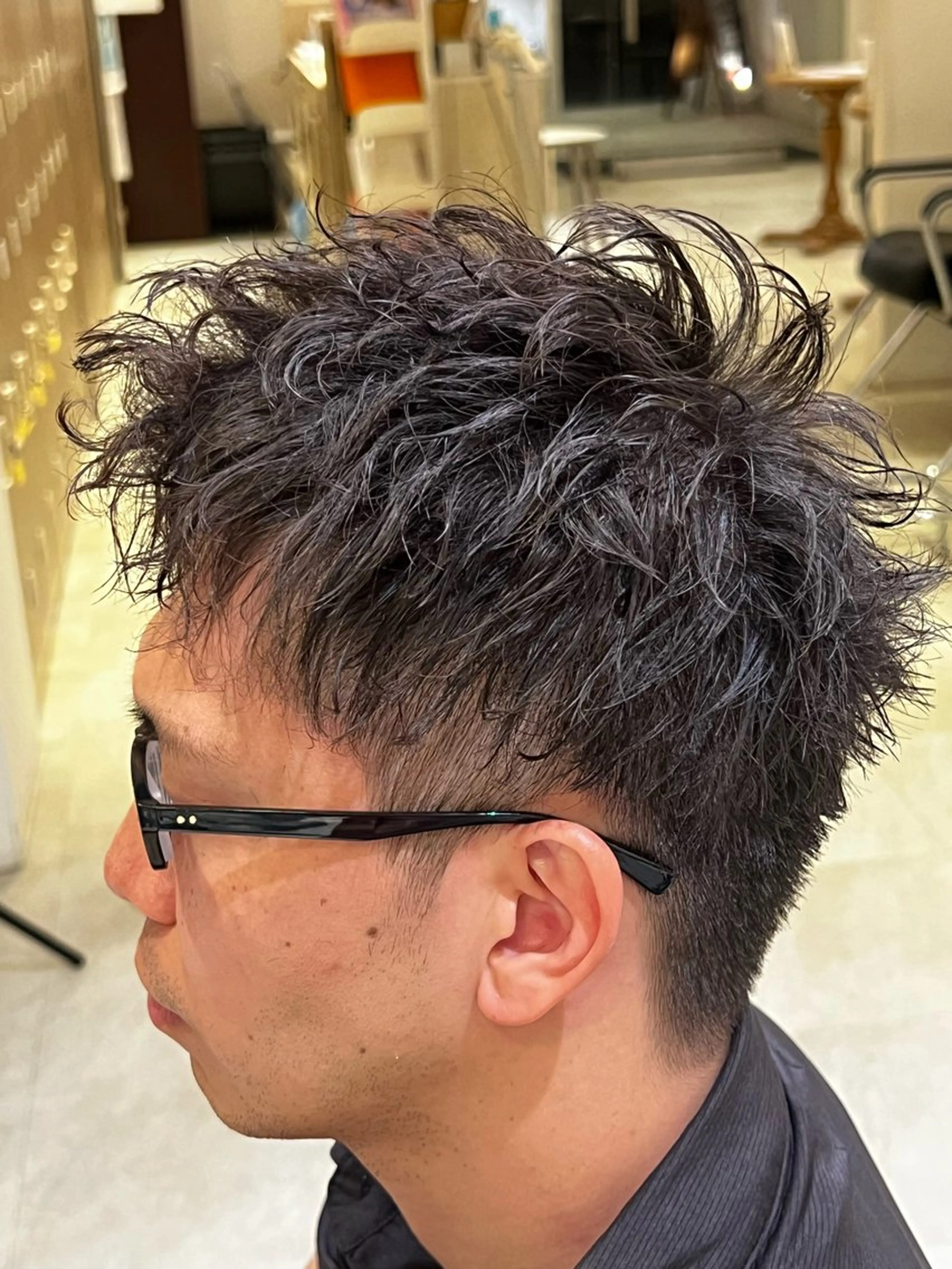 パーマ メンズ 刈り上げ メンズパーマ特化型 /京橋/栗野京弥のヘアスタイル