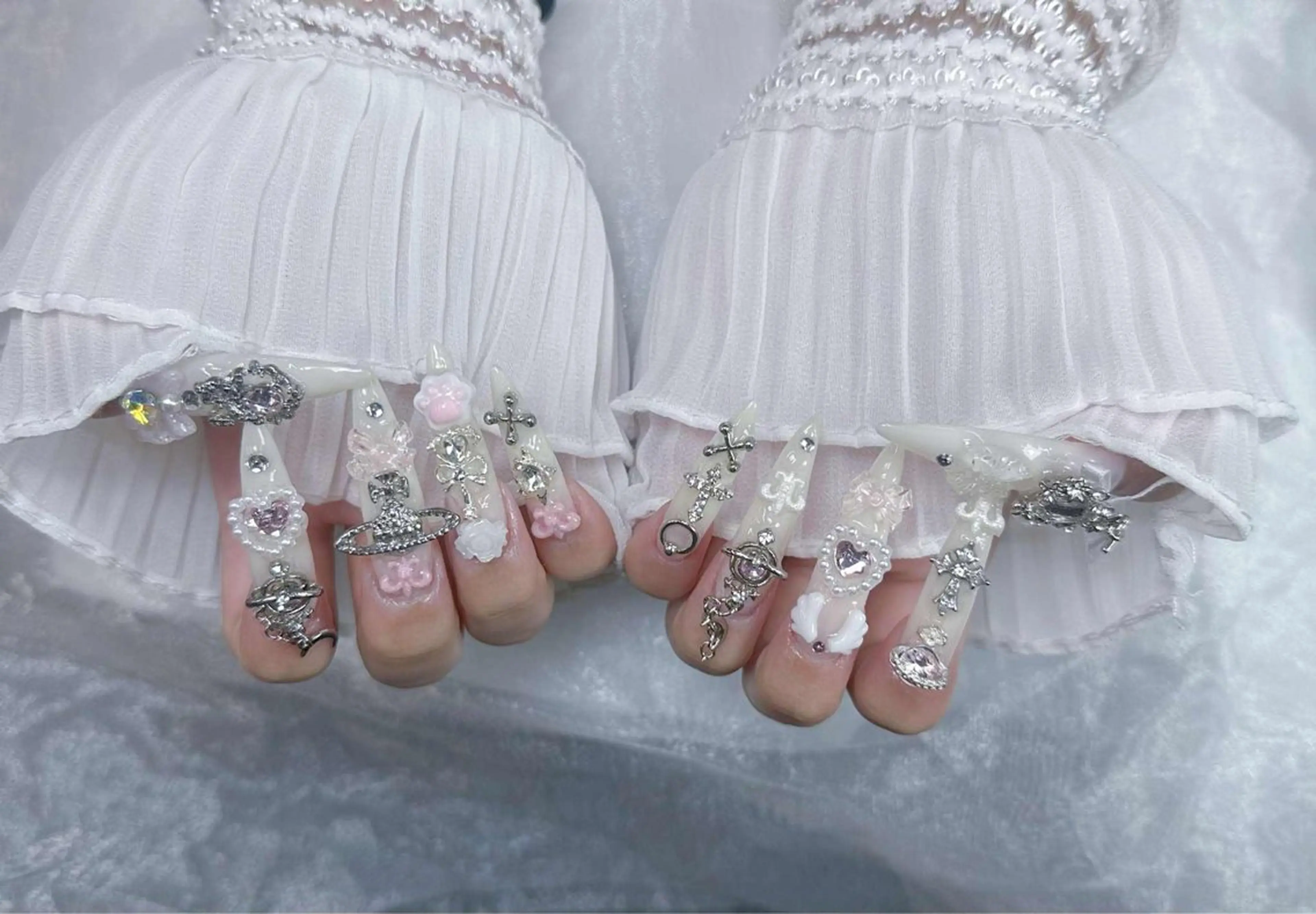 ネイル ハンドネイル ハンドケア Iconic所属・Iconic Nailのネイルデザイン