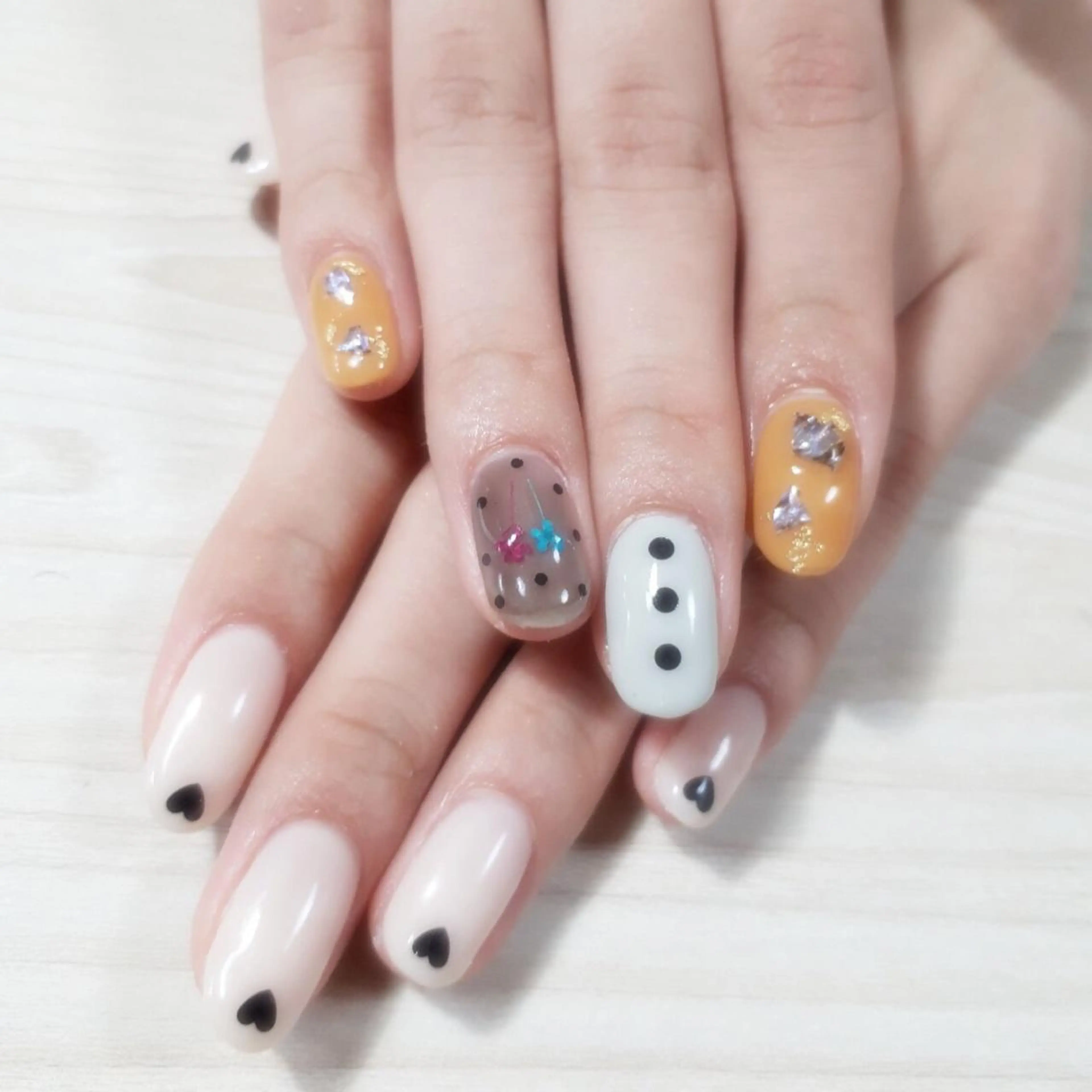 ネイル 安藤 Charlotteのネイルデザイン