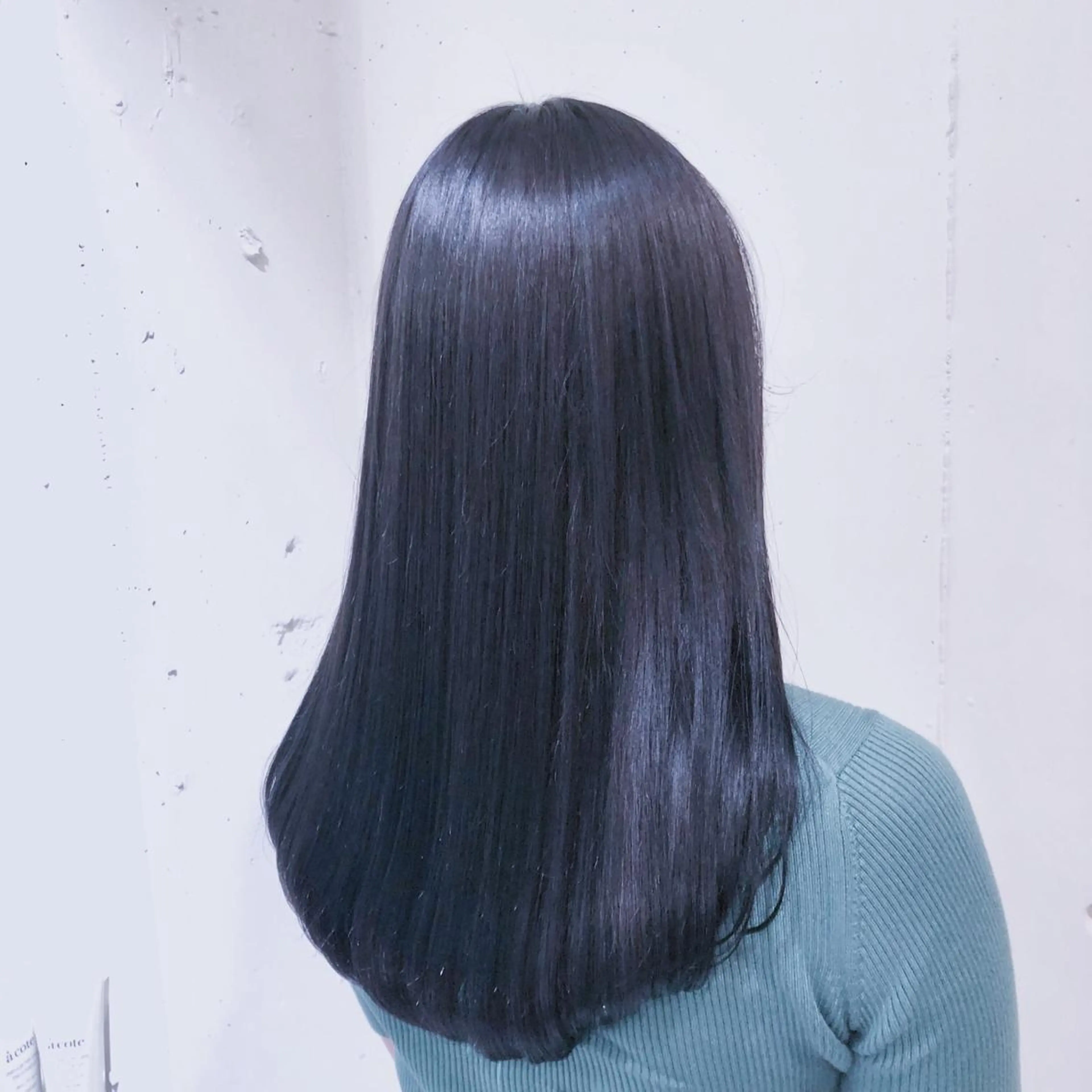 セミロング カラー パーマ ヘアアレンジ ケアカラー 透明感カラー ハイライトカラー ハイトーンカラー ハイライト 【ツヤ髪美容師】 ツダケイスケのヘアスタイル