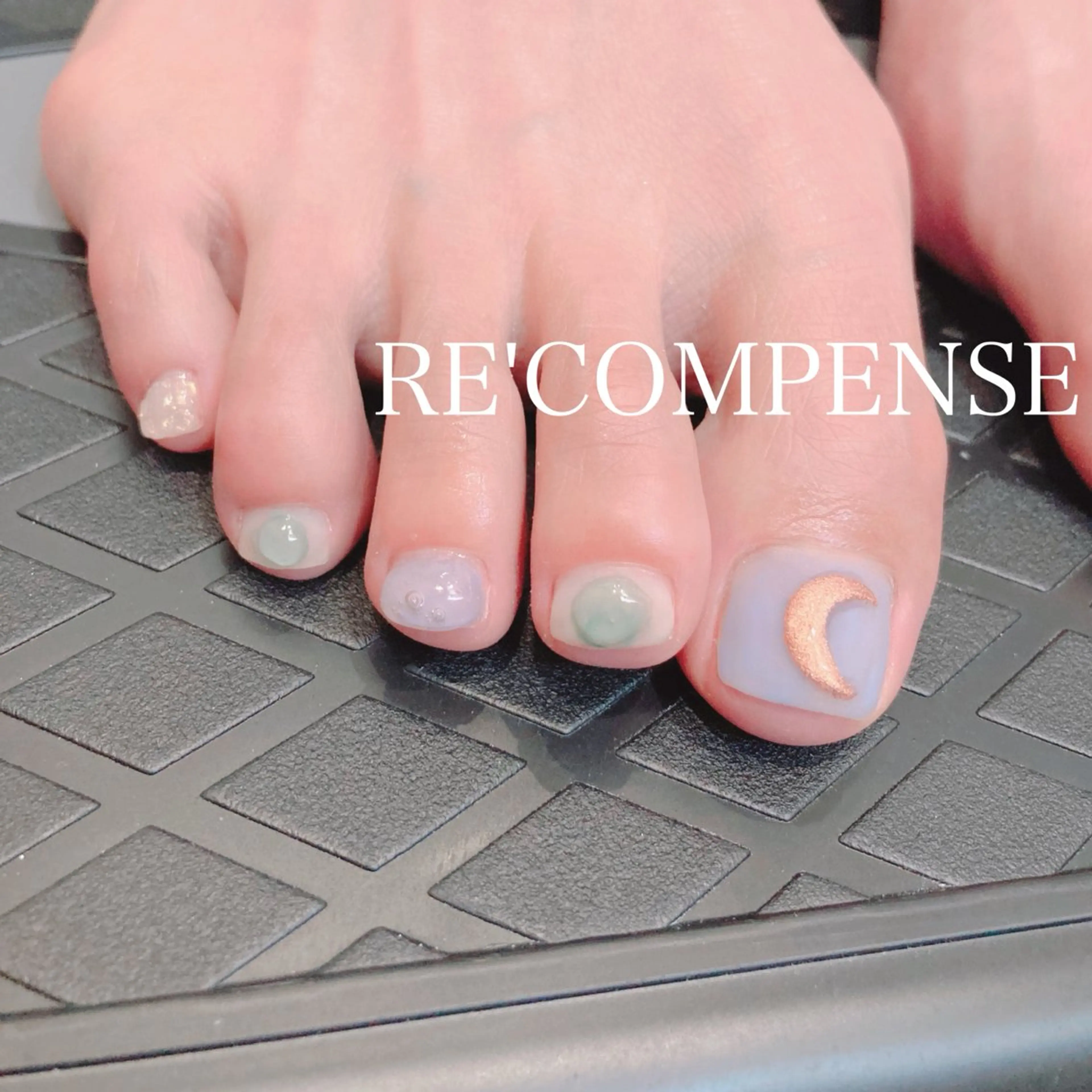 ネイル RE'COMPENSE所属・れこん ぱんすのネイルデザイン