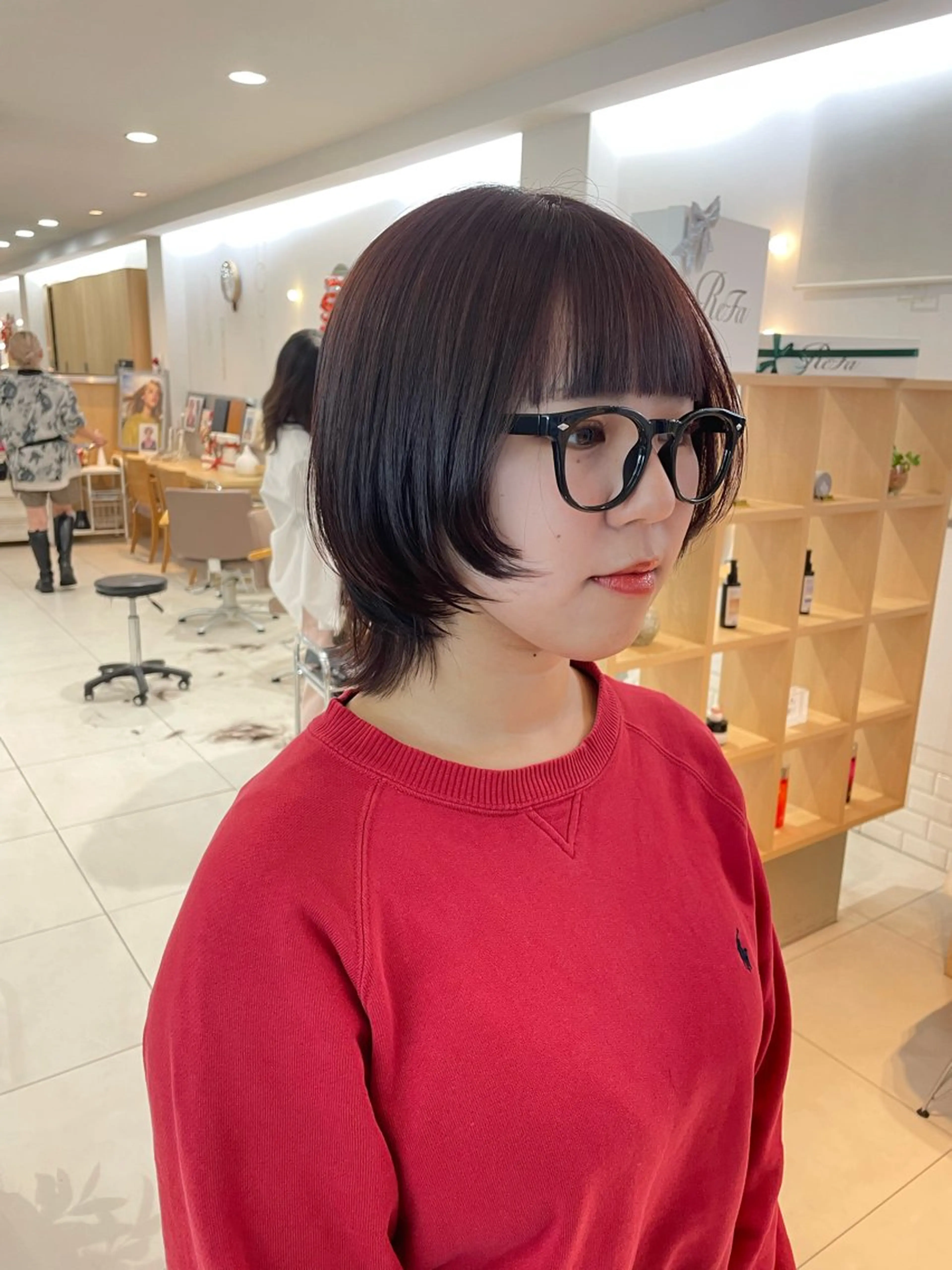 ミディアム 顔まわりレイヤー 姫カット 韓国風ヘア レイヤーカット ワンホンヘア カット ヘアカラー nuu 栄所属・🧸SAKI🎀 韓国レイヤーのヘアスタイル