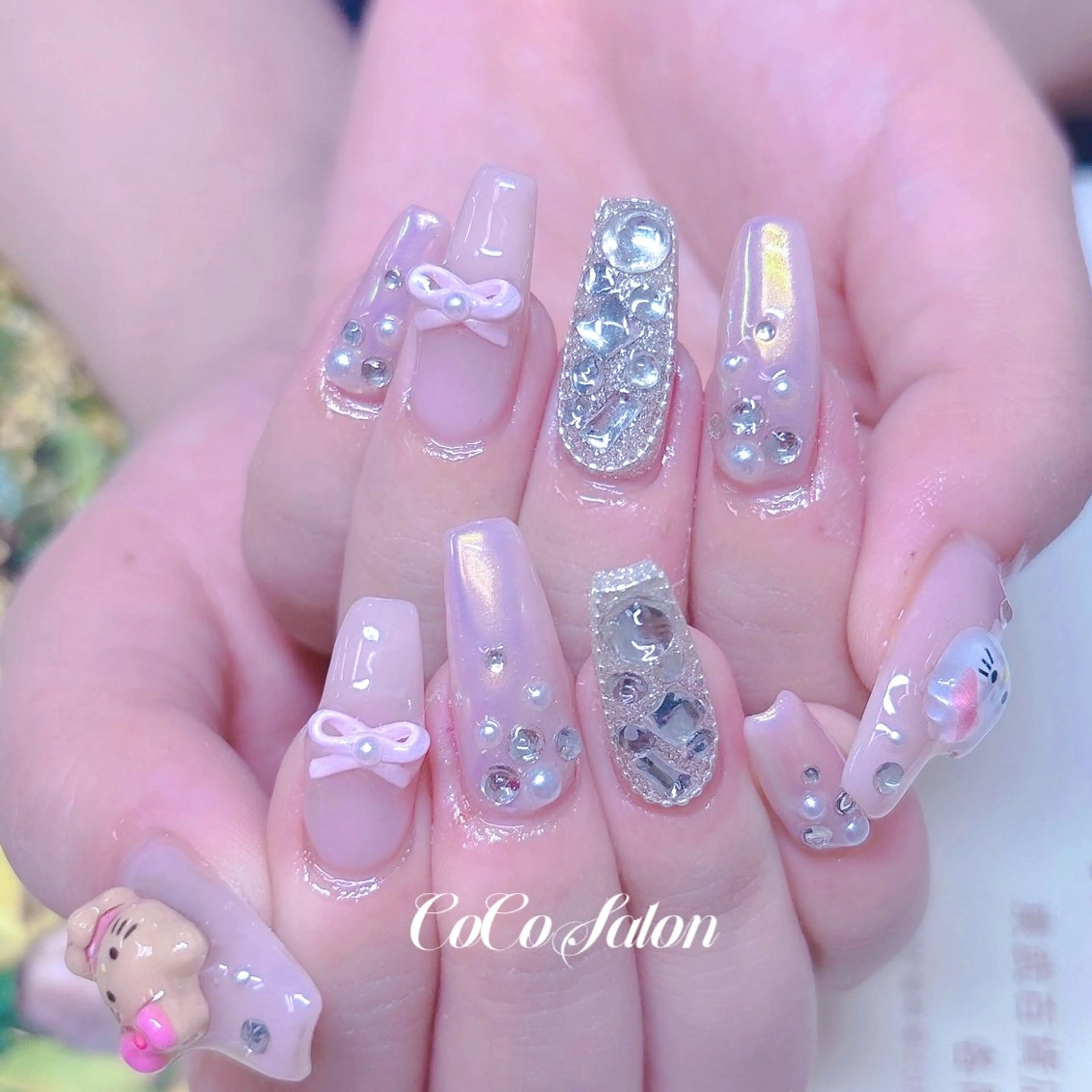 ネイル オーロラネイル ジェルネイル キラキラネイル ミラーネイル ワンカラーネイル ハンドネイル CoCoSalon ネイル/まつ毛予約のネイルデザイン