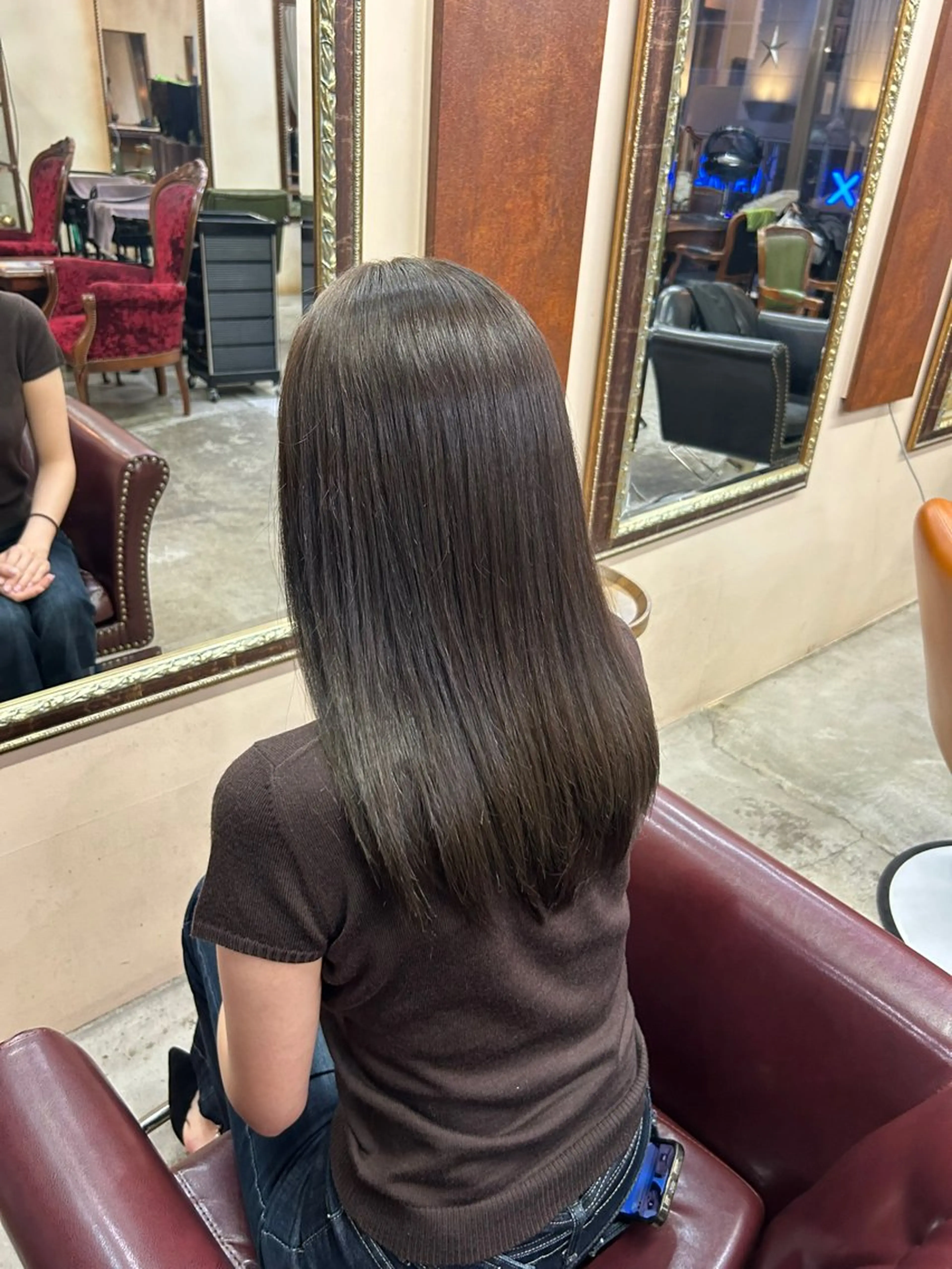 セミロング カラー ベージュカラー ブリーチ 透明感カラー ダブルカラー ブリーチなしカラー ヘアカラー abilita MIYUのヘアスタイル