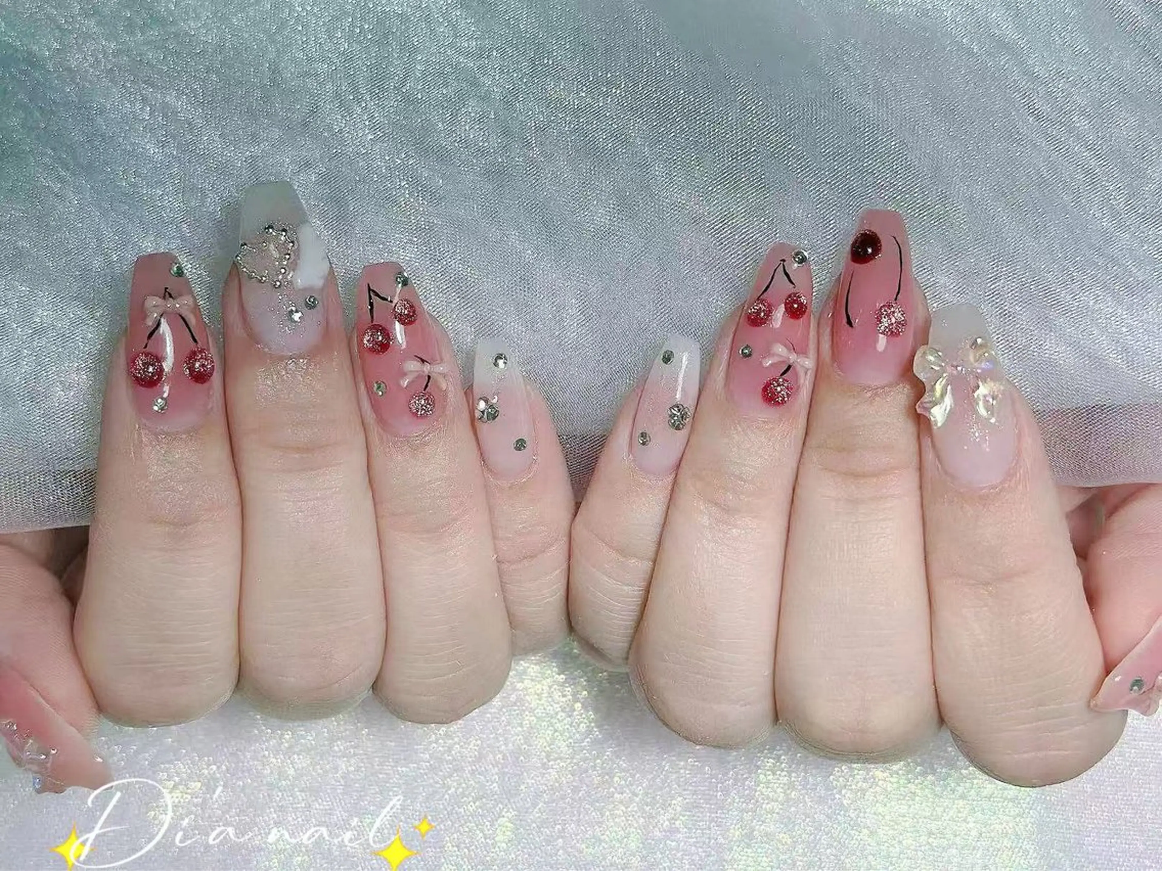 ネイル チークネイル ジェルネイル グラデーション マグネットネイル ニュアンスネイル Di'a nail ネイルサロンのネイルデザイン