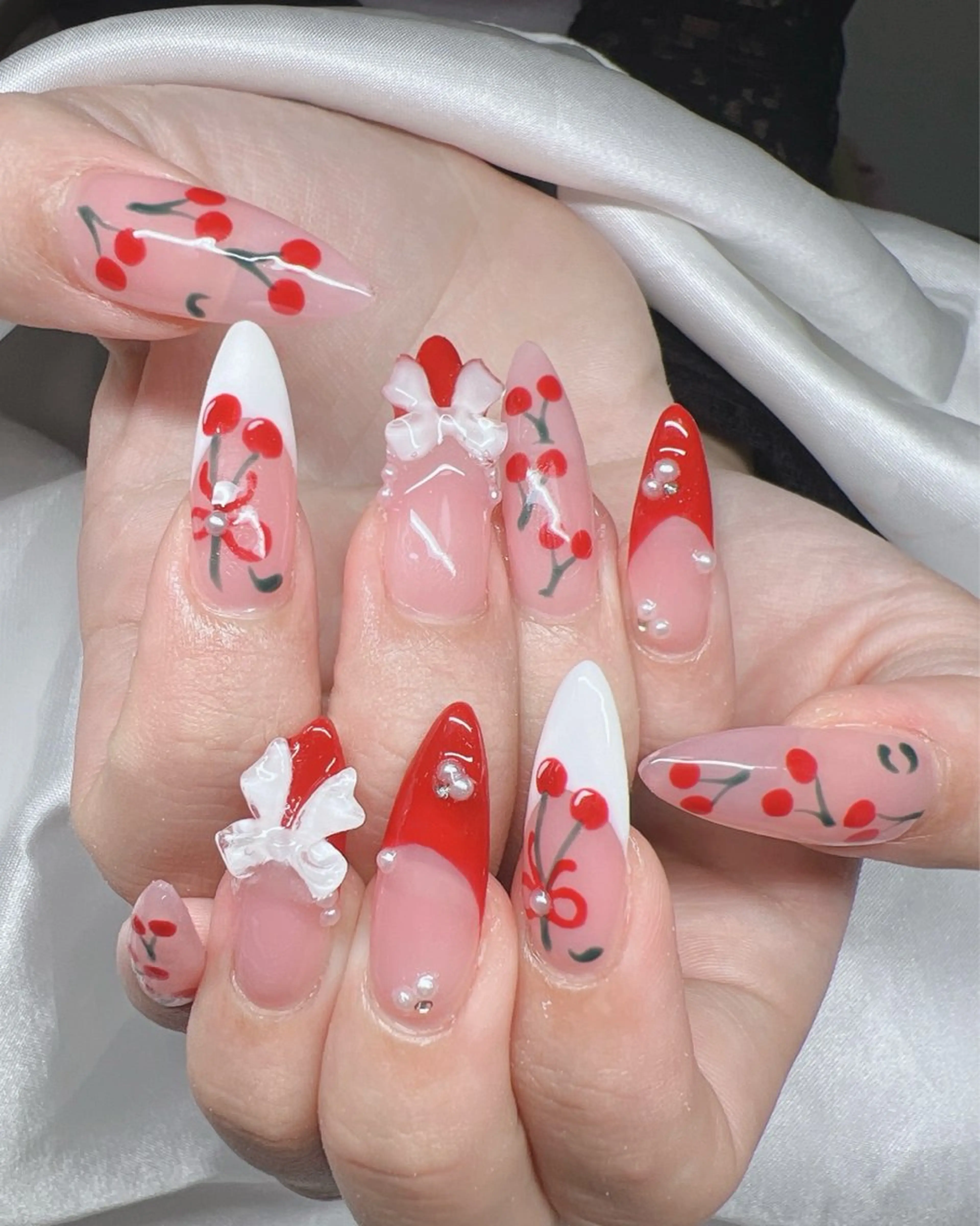 ネイル 長さ出し グラデーション キラキラネイル マグネットネイル ニュアンスネイル ハンドネイル Lee Nails チップ長さだし専門店のネイルデザイン