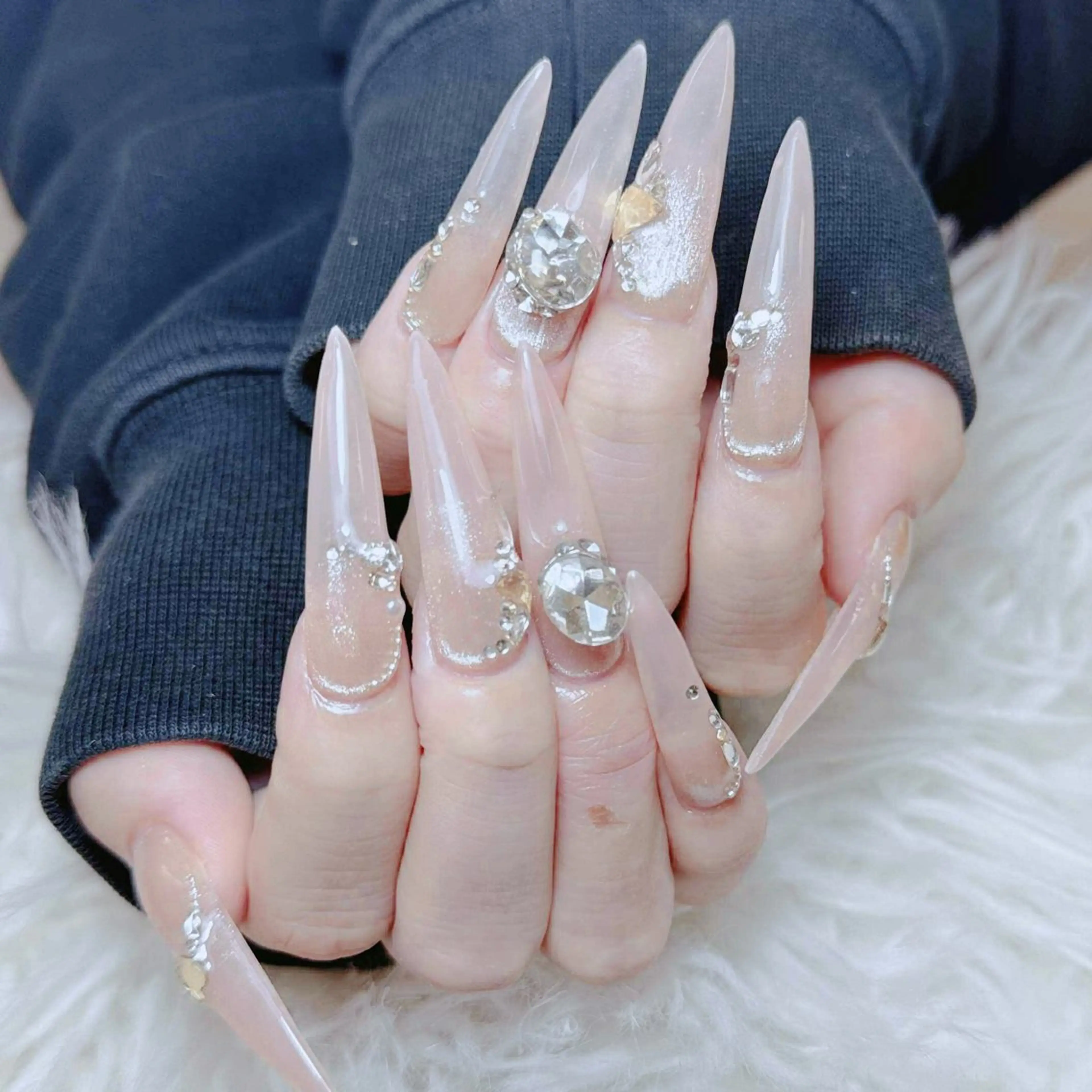 ネイル ハンドネイル ゴテゴテネイルサロン所属・ゴテゴテ ネイルのネイルデザイン