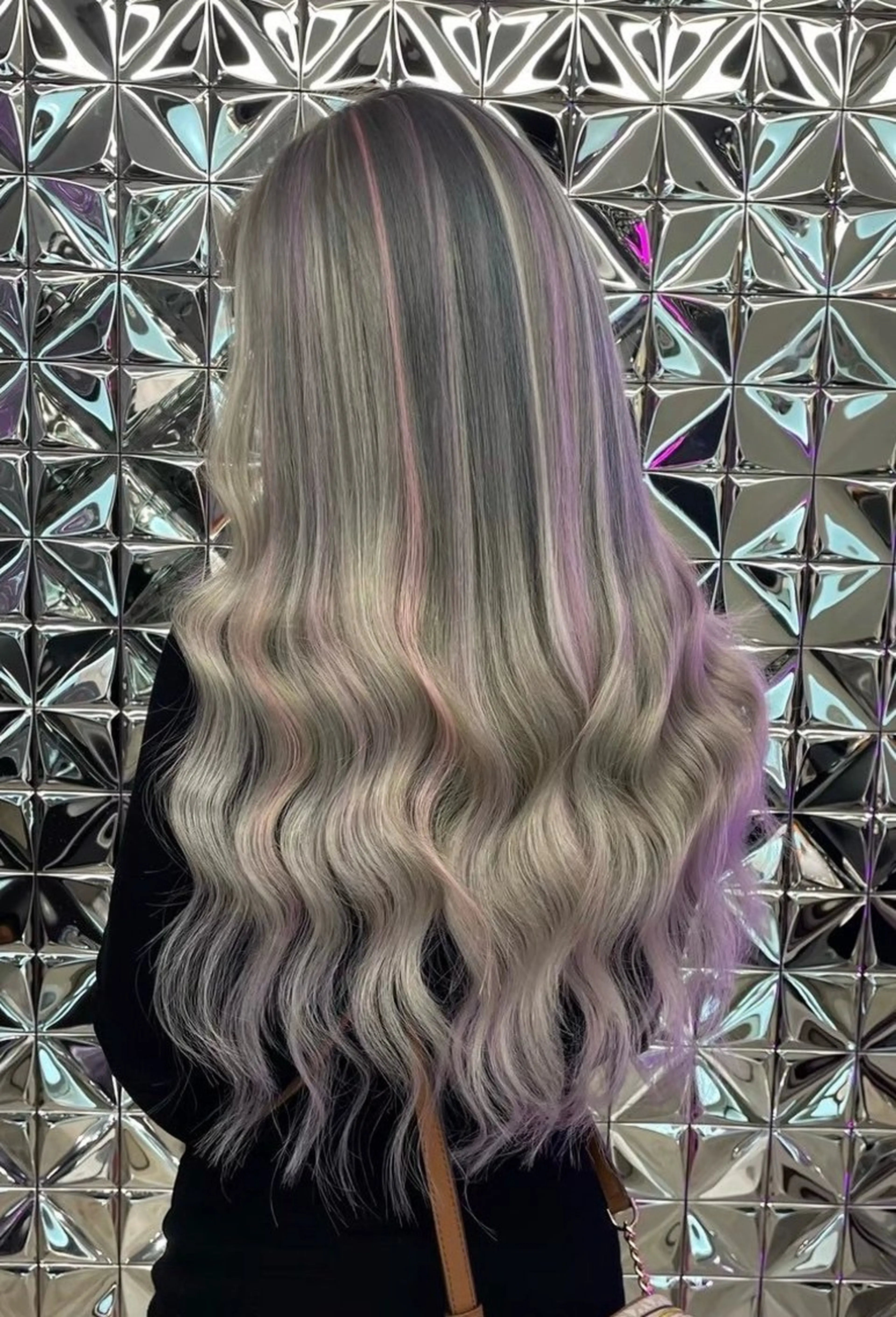 ロング カラー グラデーションカラー ハイライトカラー ハイトーンカラー ピンクカラー パープルカラー Lovestasy 京都河原町店のヘアスタイル