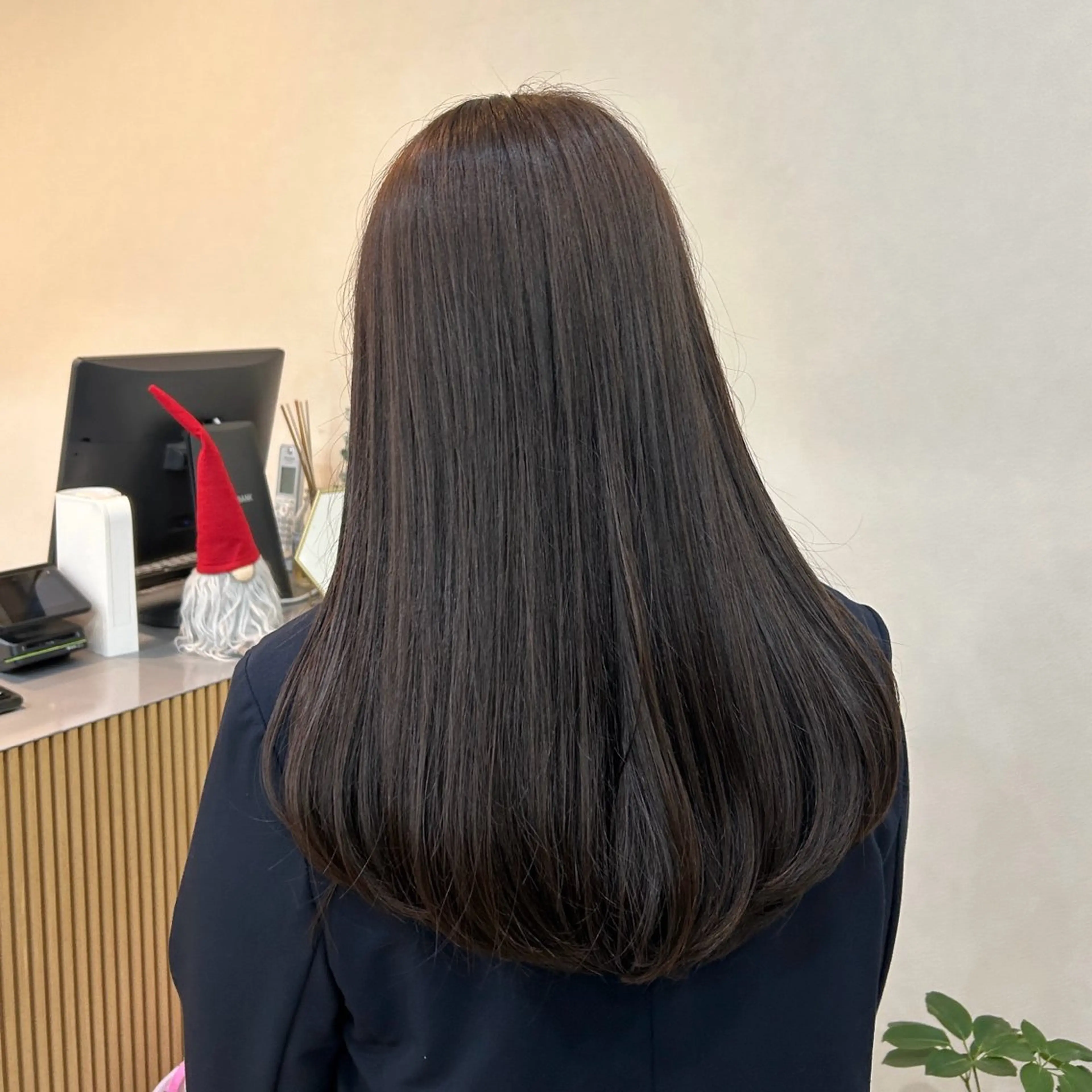ロング カット ヘアカラー トリートメント MIDORI🌙 透明感/ベージュのヘアスタイル