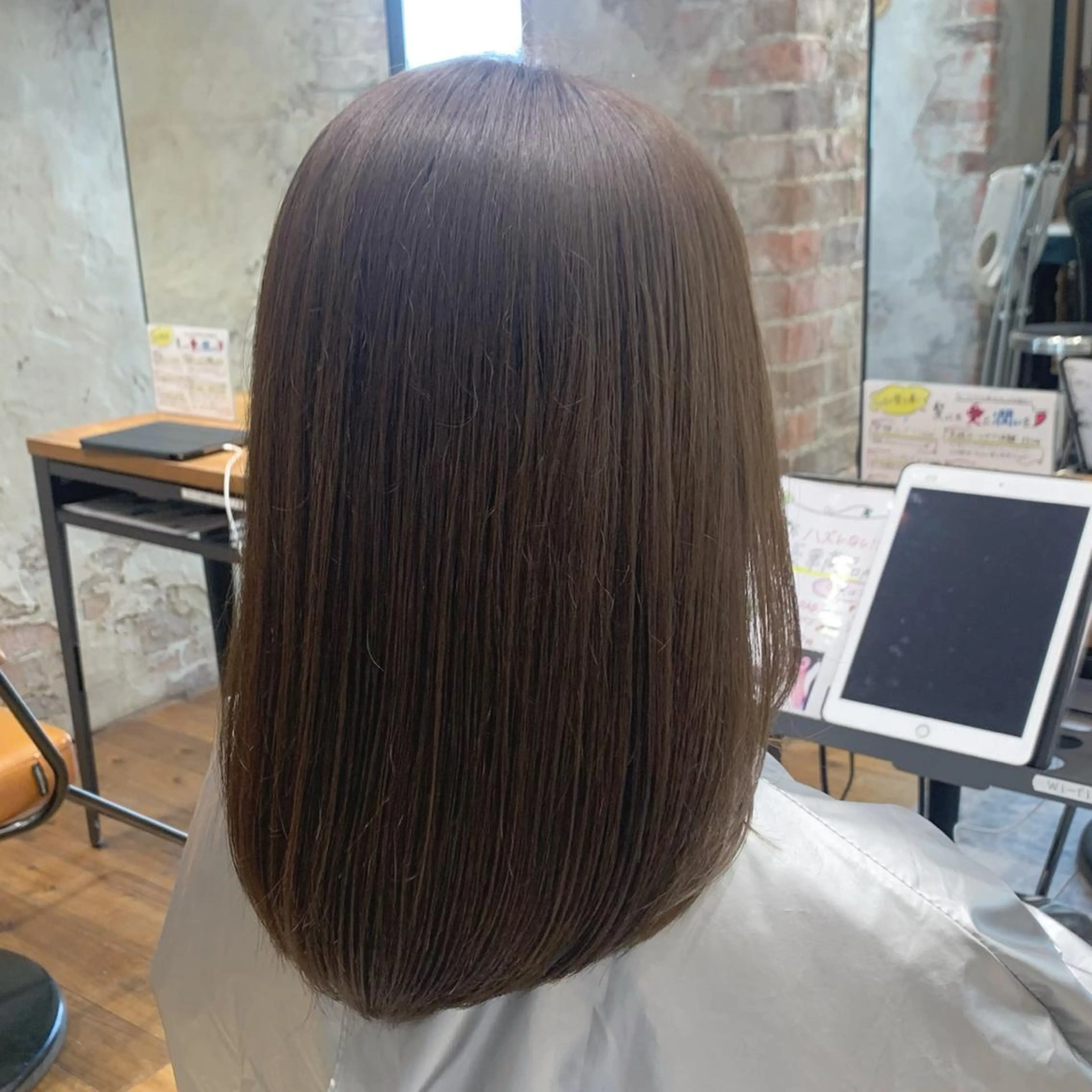 ミディアム カット ヘアカラー トリートメント 🧡くびれヘア/前髪 顔周り🧡久原結衣のヘアスタイル