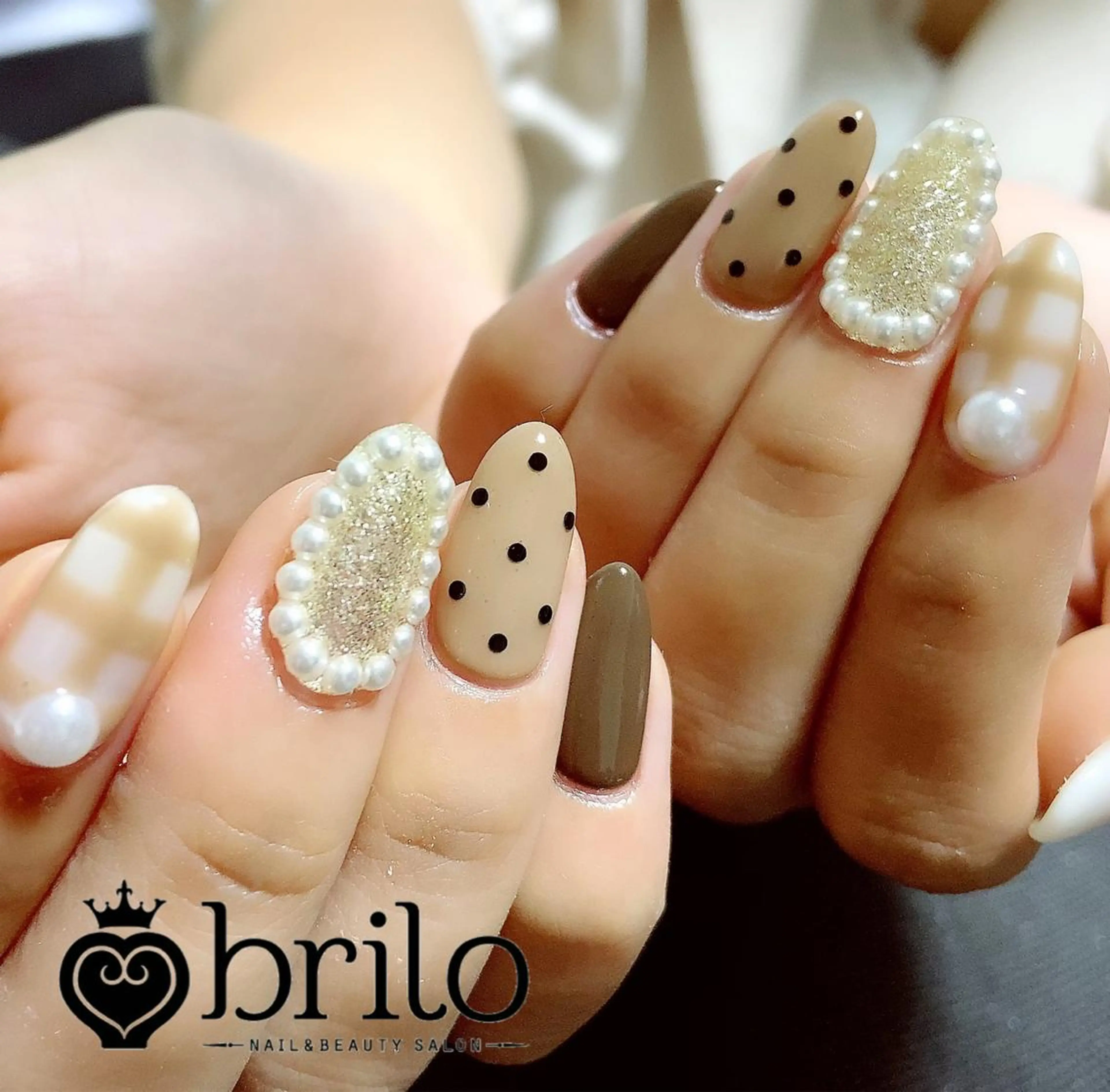 ネイル ガーリー brilo erikaのネイルデザイン