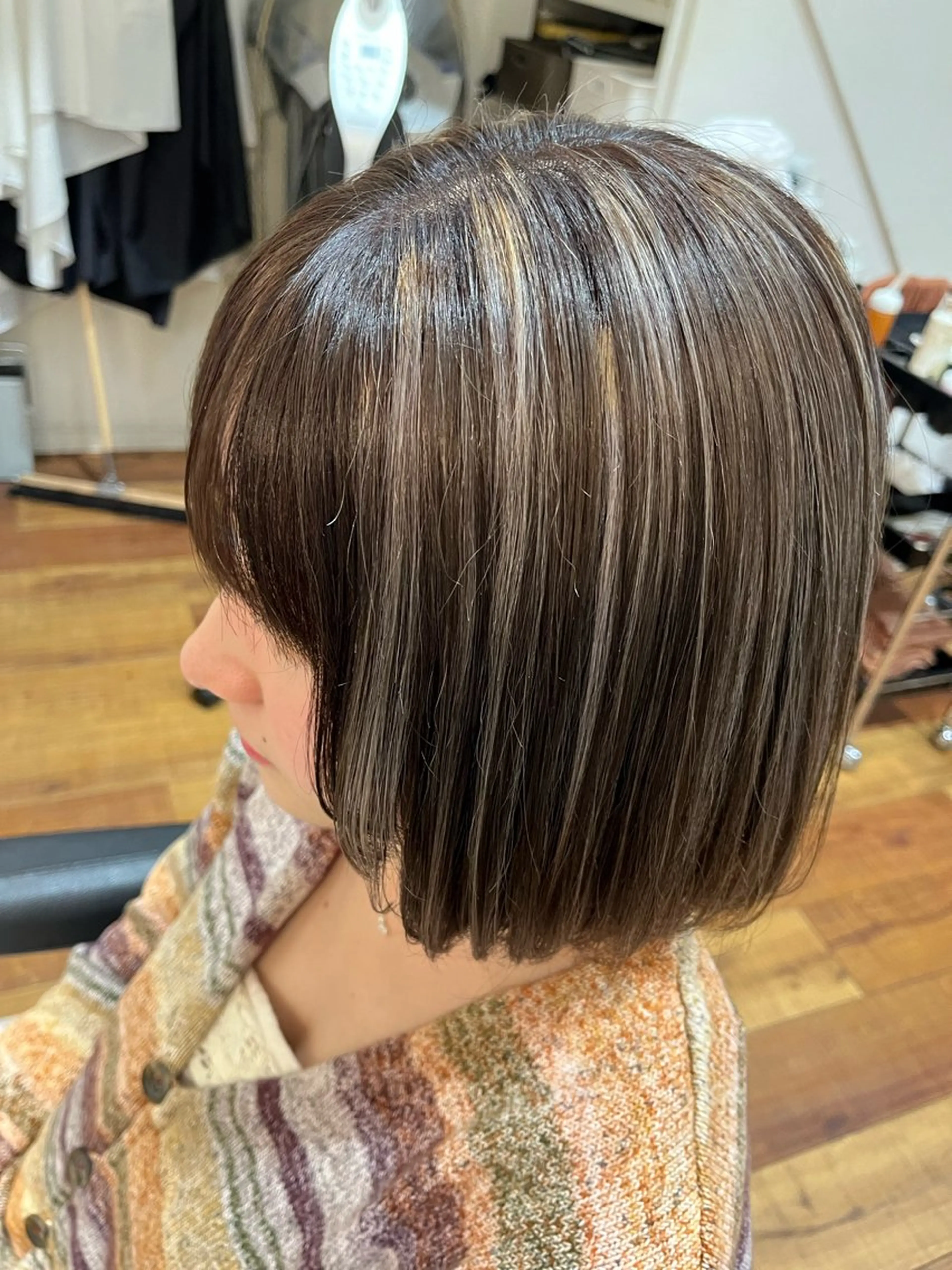 カラー ハイライトカラー 玉置 咲彩のヘアスタイル