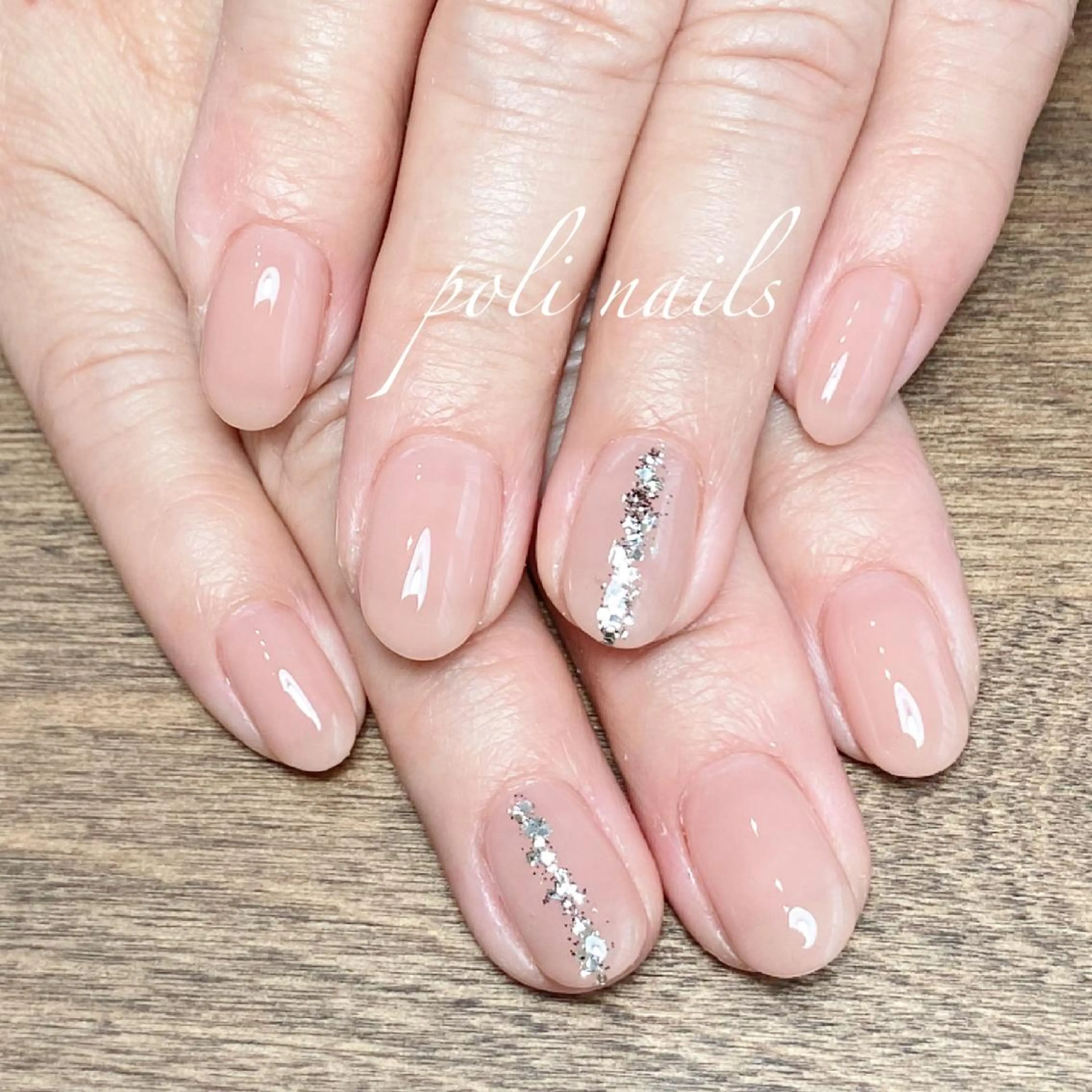 ネイル ハンドネイル poli nailsのネイルデザイン