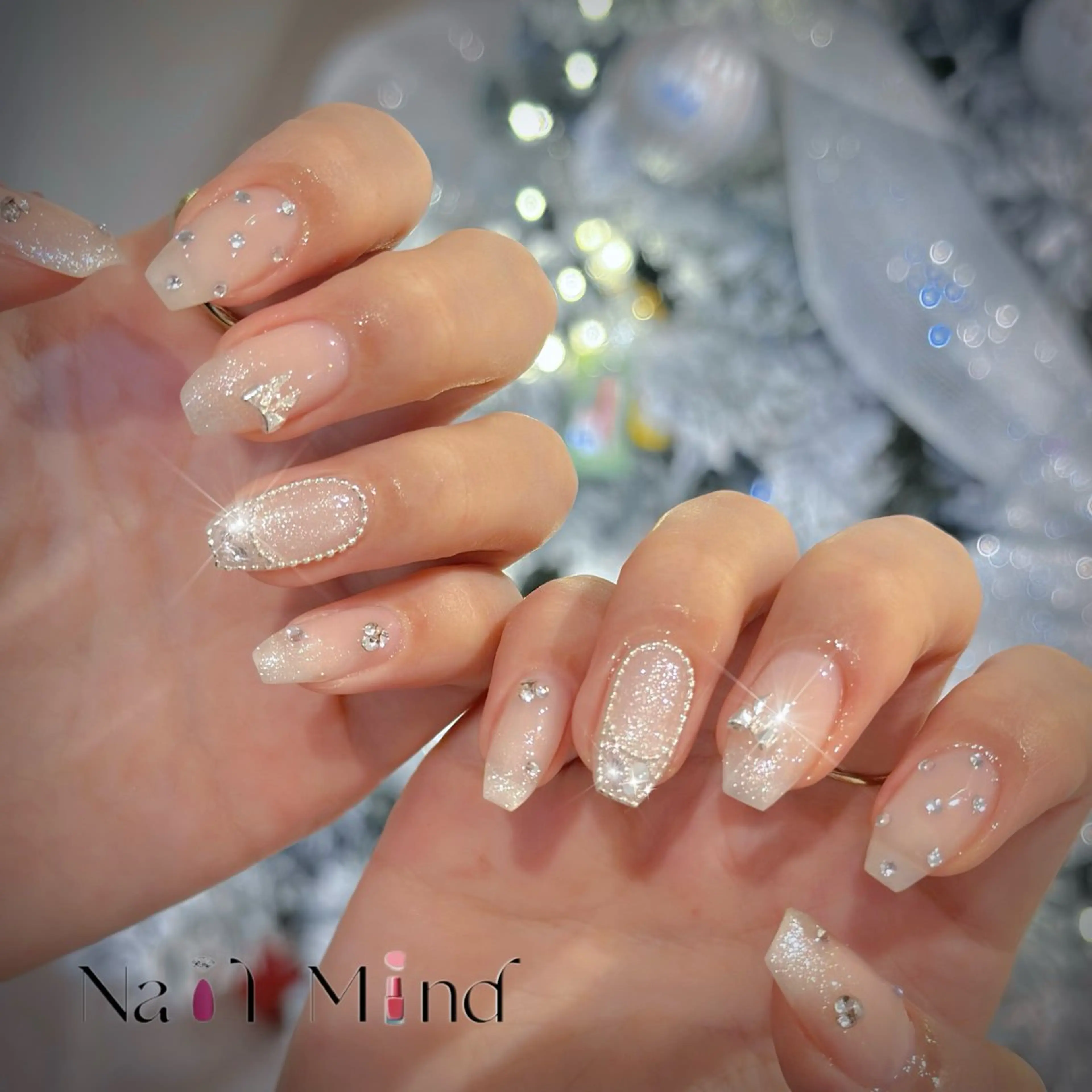 ネイル キラキラネイル ハンドネイル Nail Mind (NaONail)のネイルデザイン