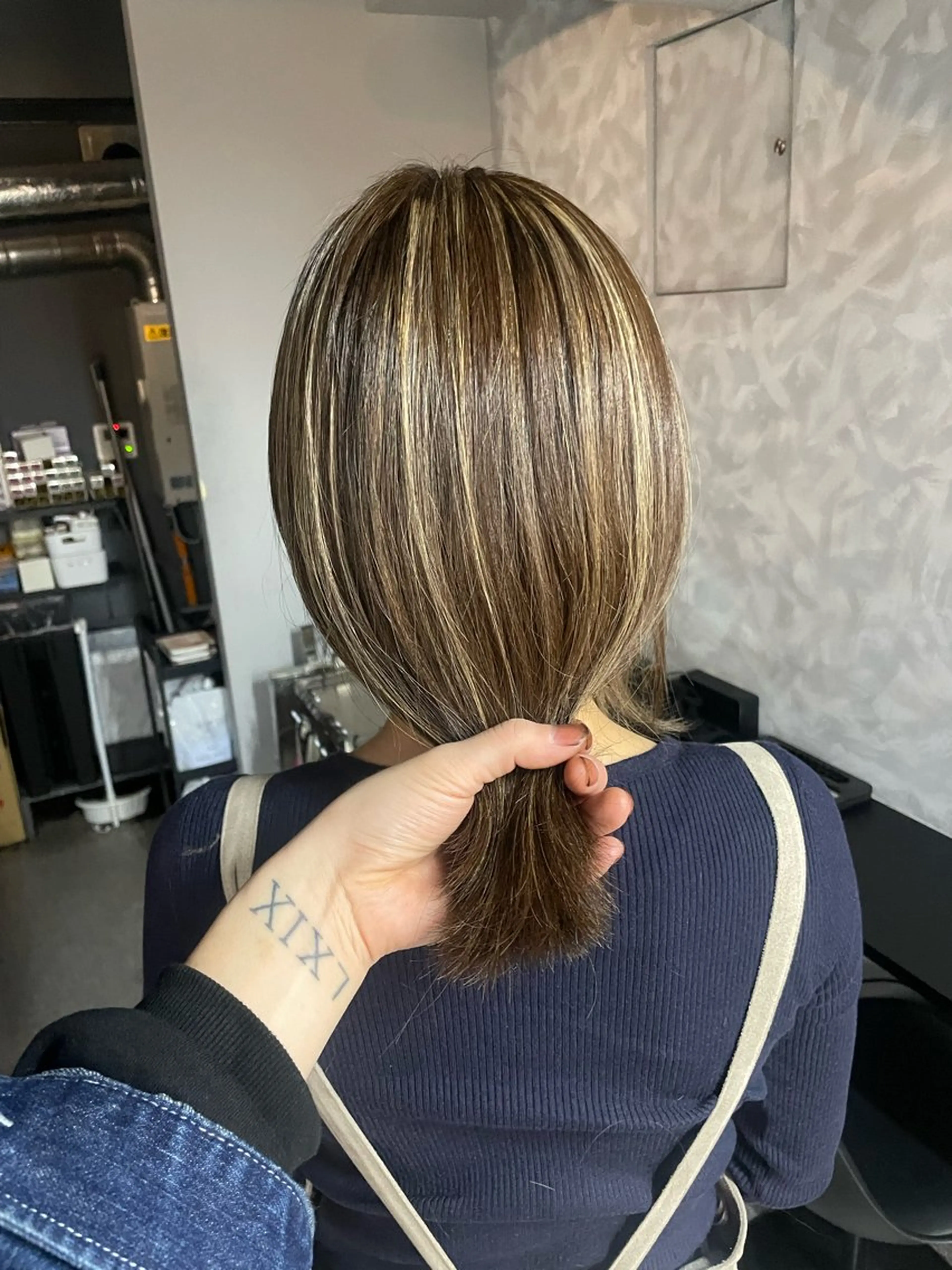 カラー ハイライトカラー エクステ ケアブリーチ/ エクステ/レイヤーのヘアスタイル