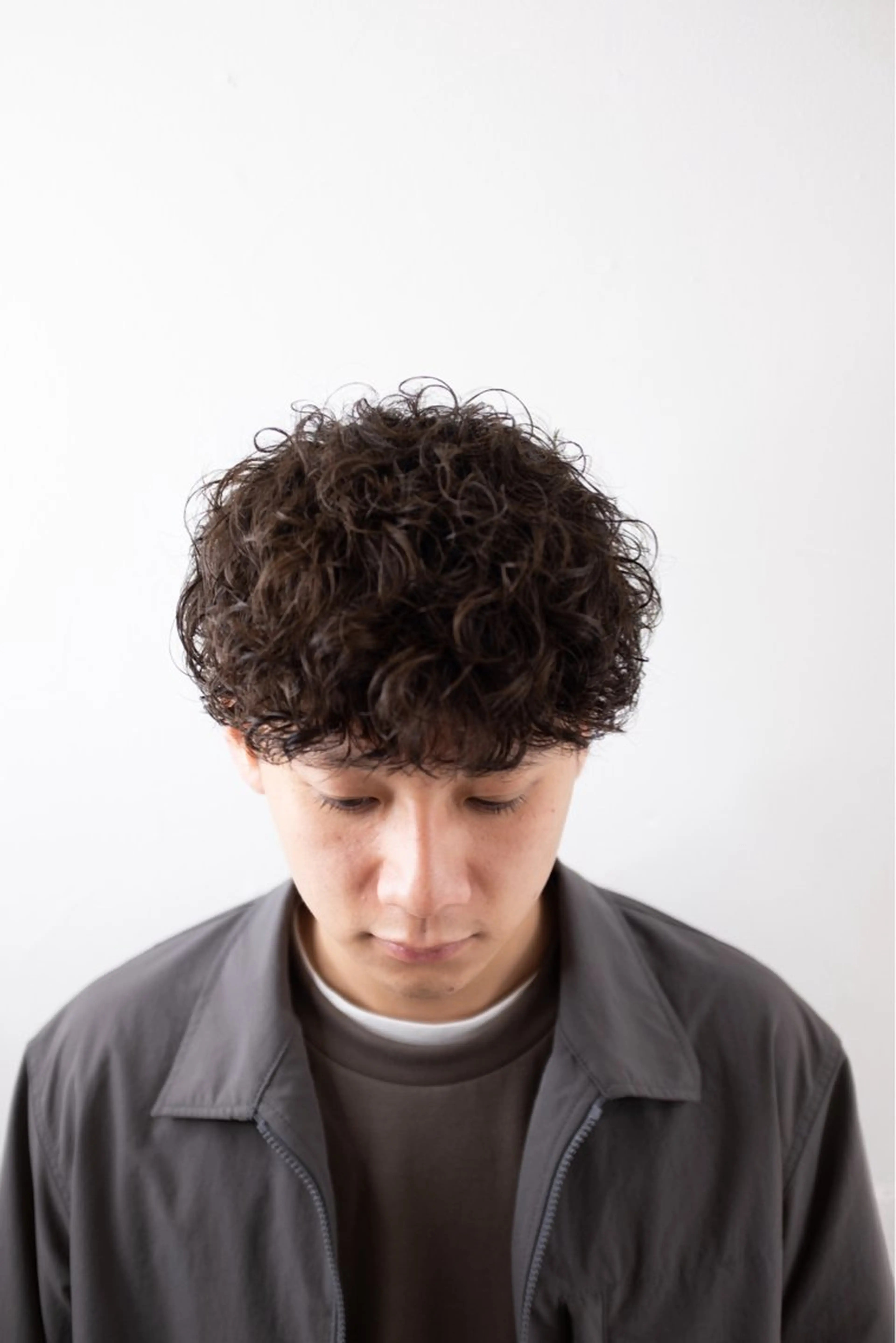 ミディアム パーマ メンズ カット パーマ runsuns メンズカットリュウジのヘアスタイル