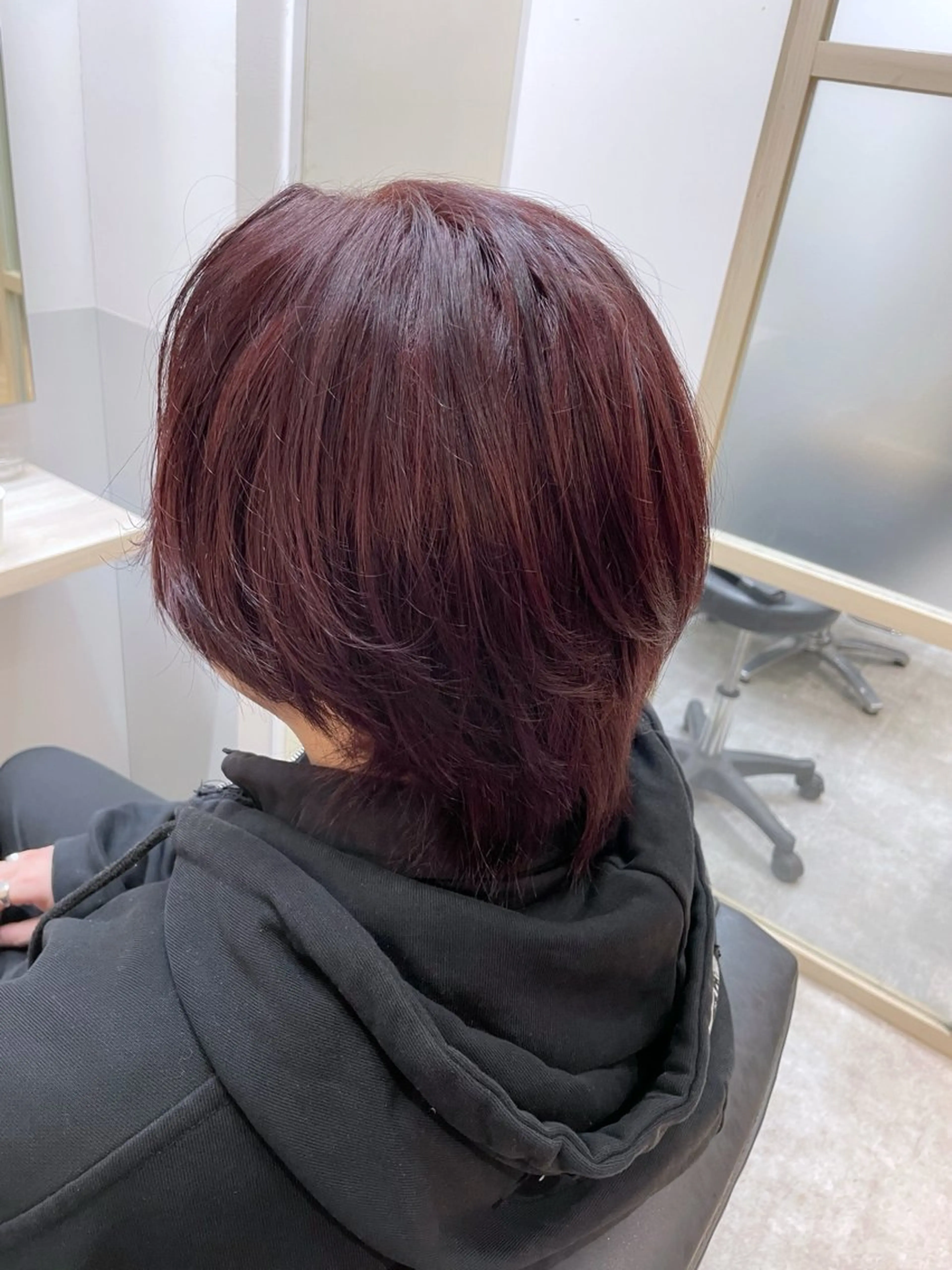 ミディアム カラー メンズ メンズブリーチ 黒髪 ブリーチ ブリーチなしカラー ピンクカラー カット ヘアカラー トリートメント EMANON新宿南口所属・🦄中性ウルフ ☁️Shiori🦄のヘアスタイル