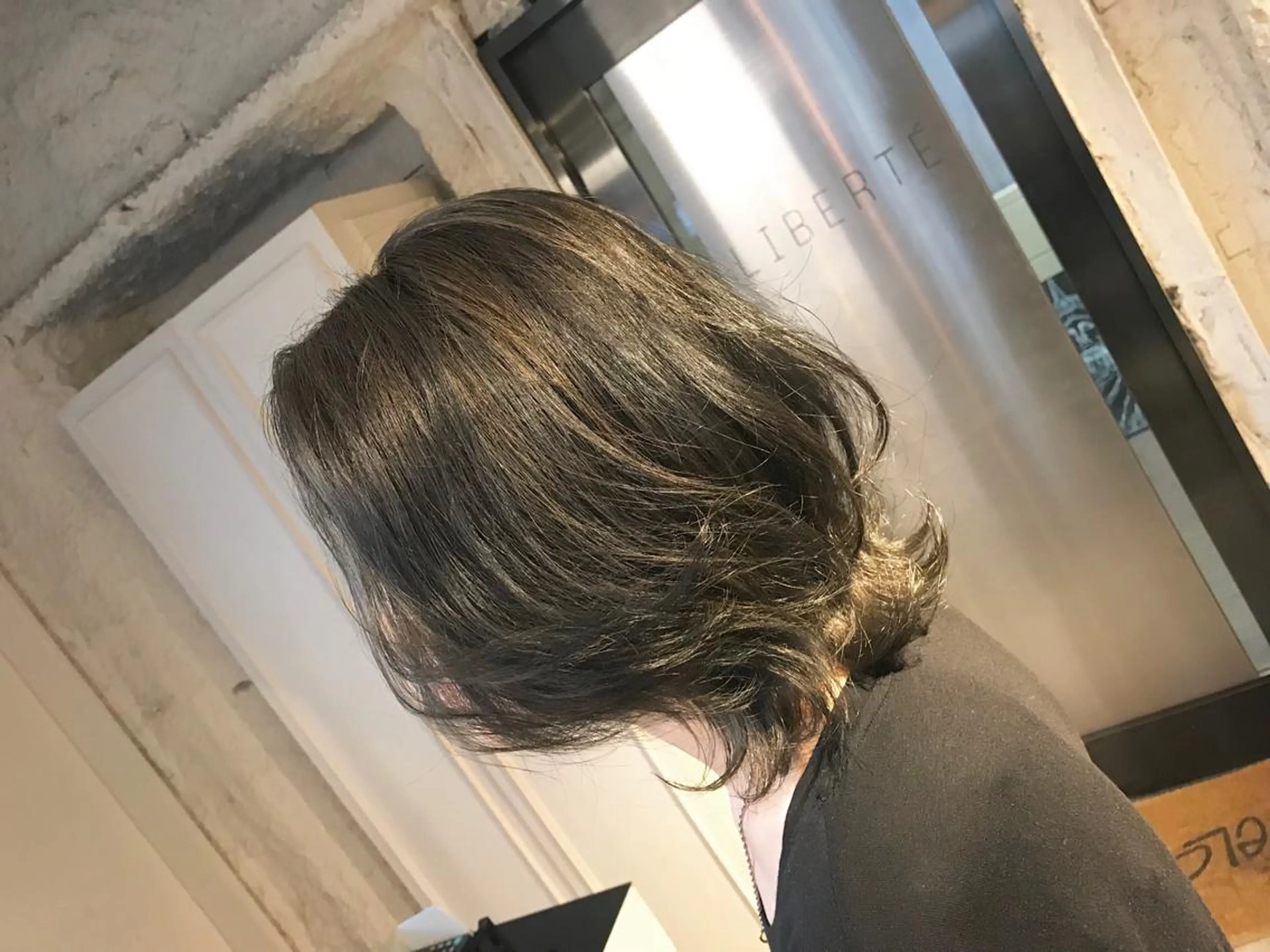 カラー 再現度&髪質改善 LISAのヘアスタイル