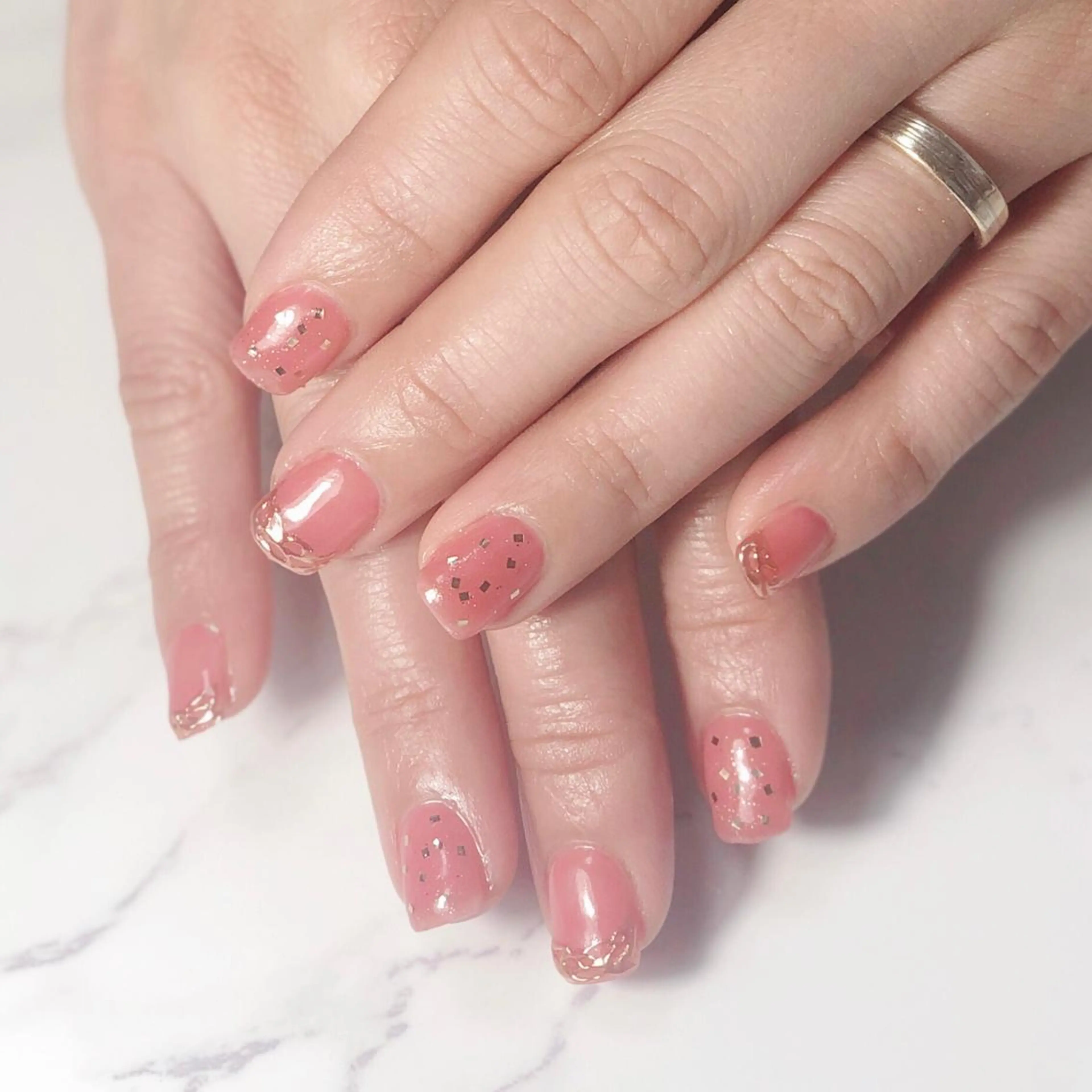 ネイル アートネイル フレンチネイル ジェルネイル ゴールド ラメ(グリッター) 辻野 和枝のネイルデザイン