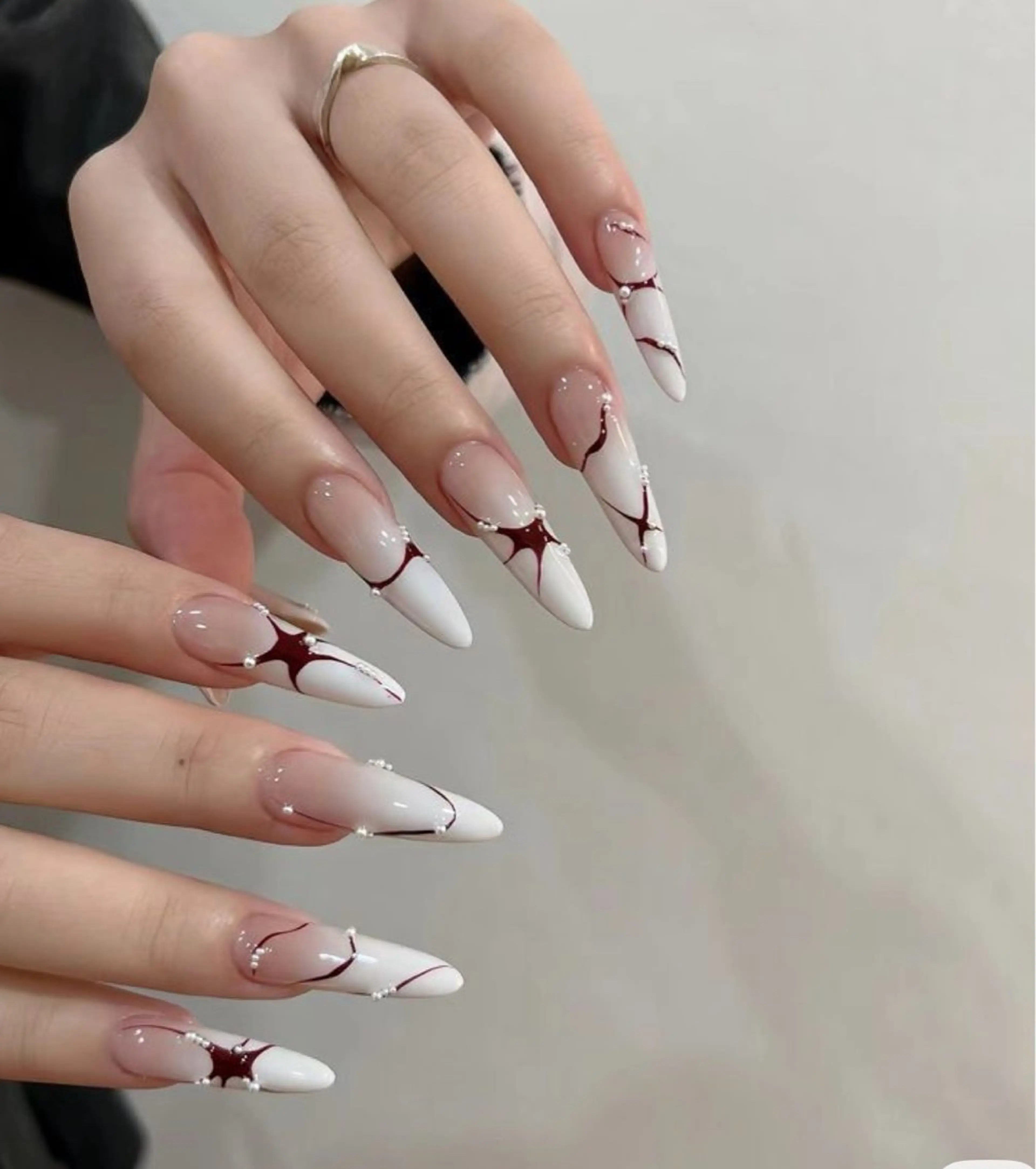 ✨本日限定キャンペーン✨11:30​〜​15:00のご来店で✨8/14 全てのメニューが1,500円OFFになります💅の写真