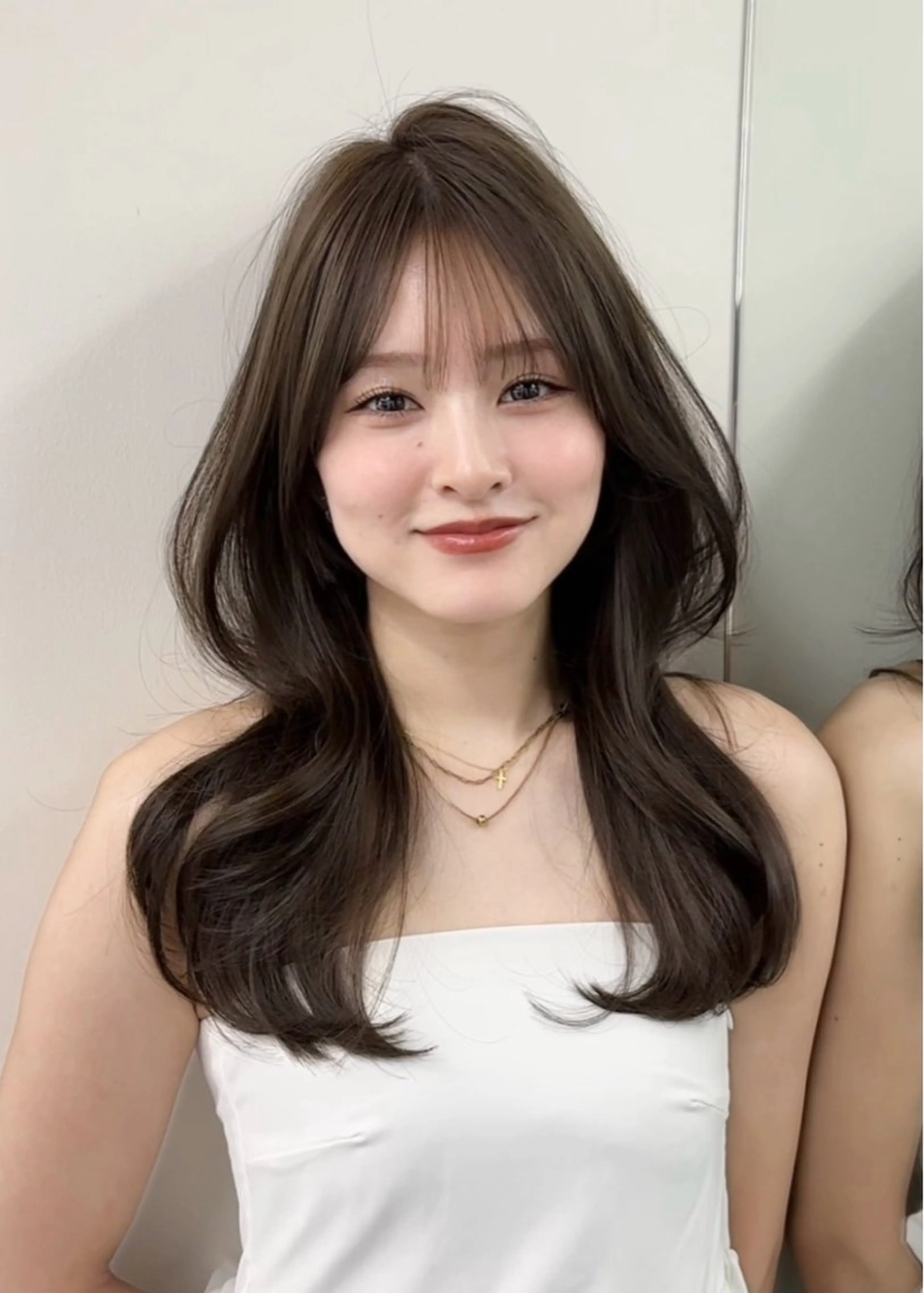 セミロング セミロングレイヤー レイヤーカット ブリーチなしヘーゼル 🤎透明感カラー 唯のヘアスタイル