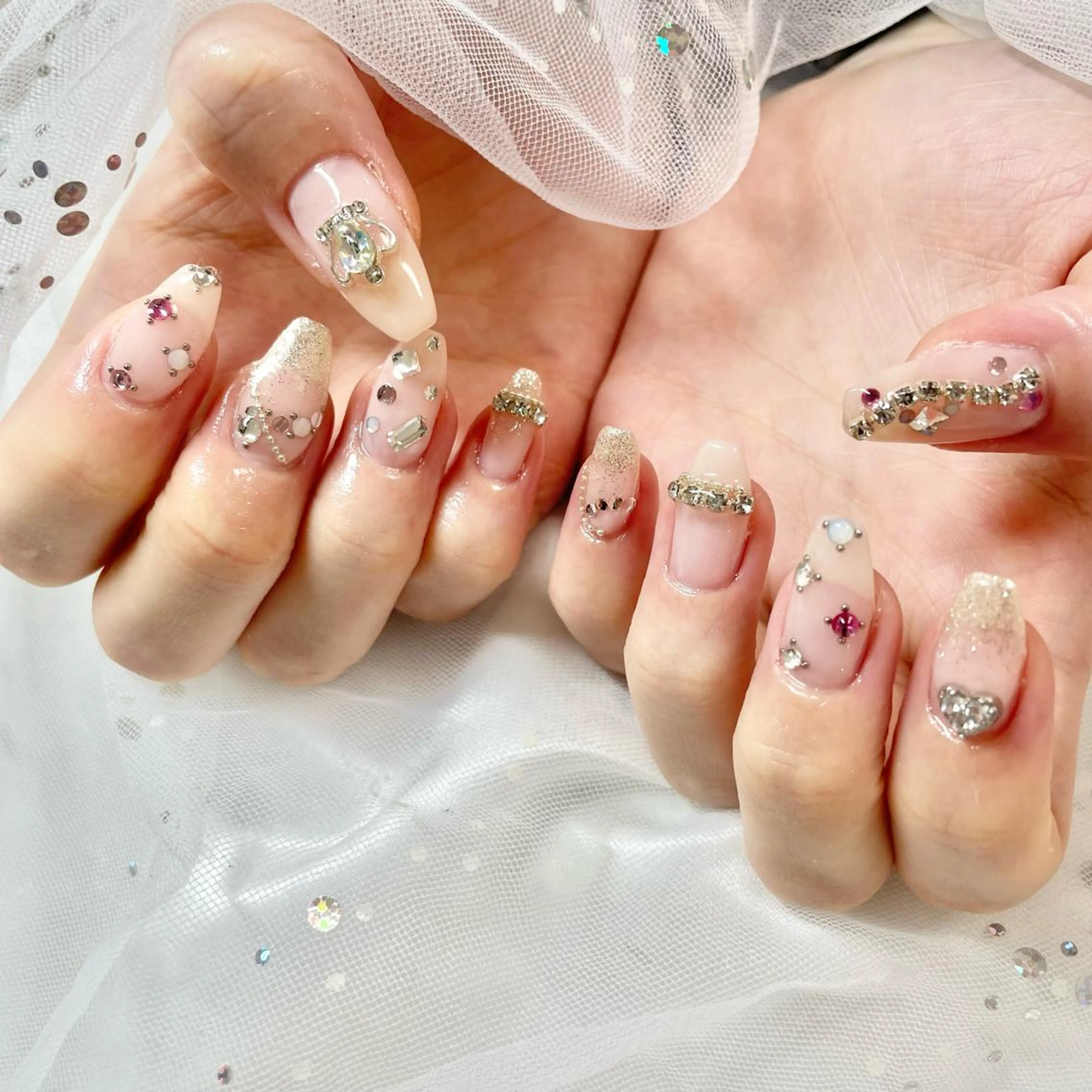 ネイル ガーリー キラキラネイル ハンドネイル 🎀AYAKO 🎀中韓ネイルのネイルデザイン