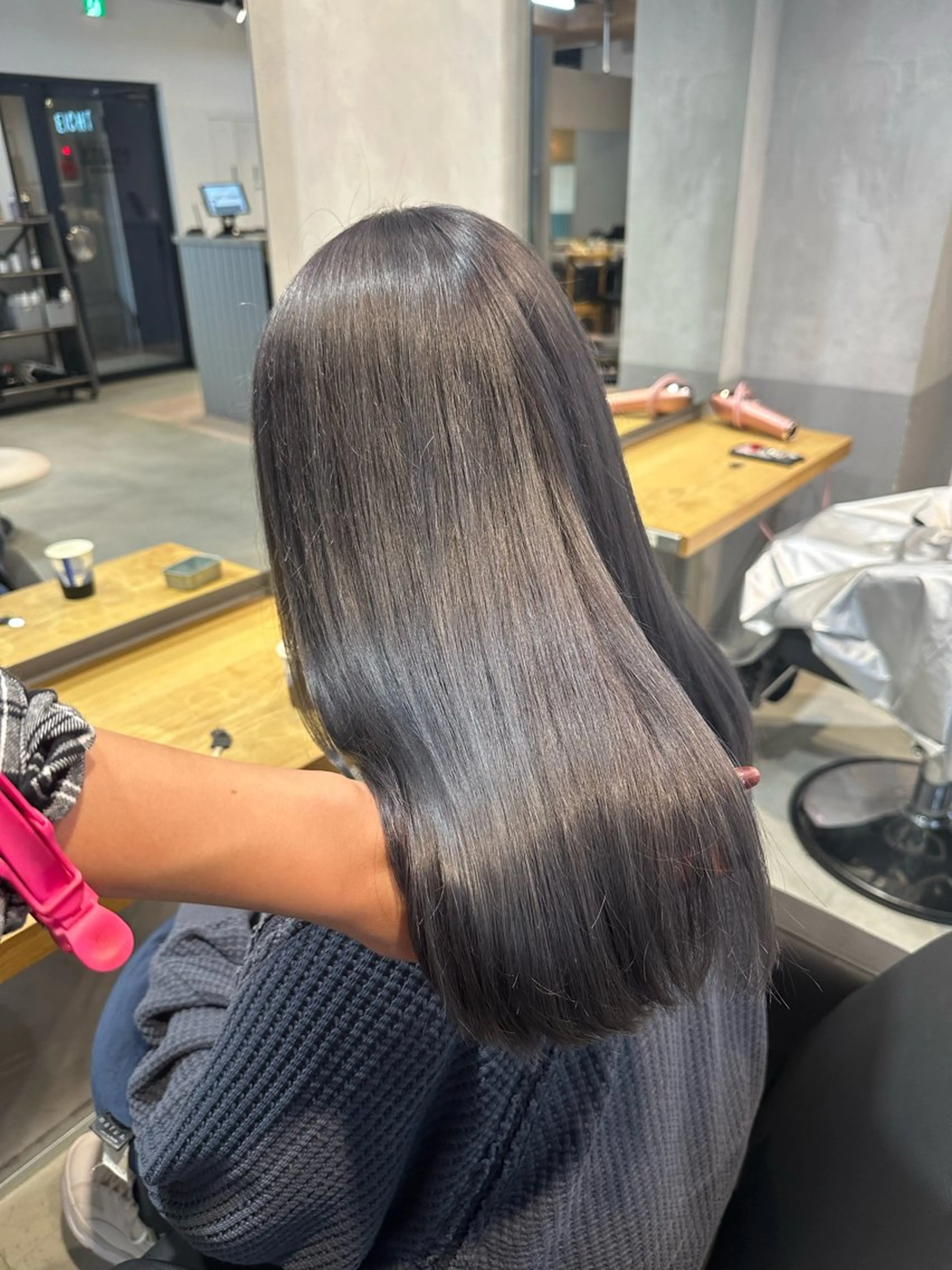 セミロング カラー ブリーチ グレージュ ヘアカラー トリートメント 💖ハイライト/ハイ トーン💖MIKIのヘアスタイル