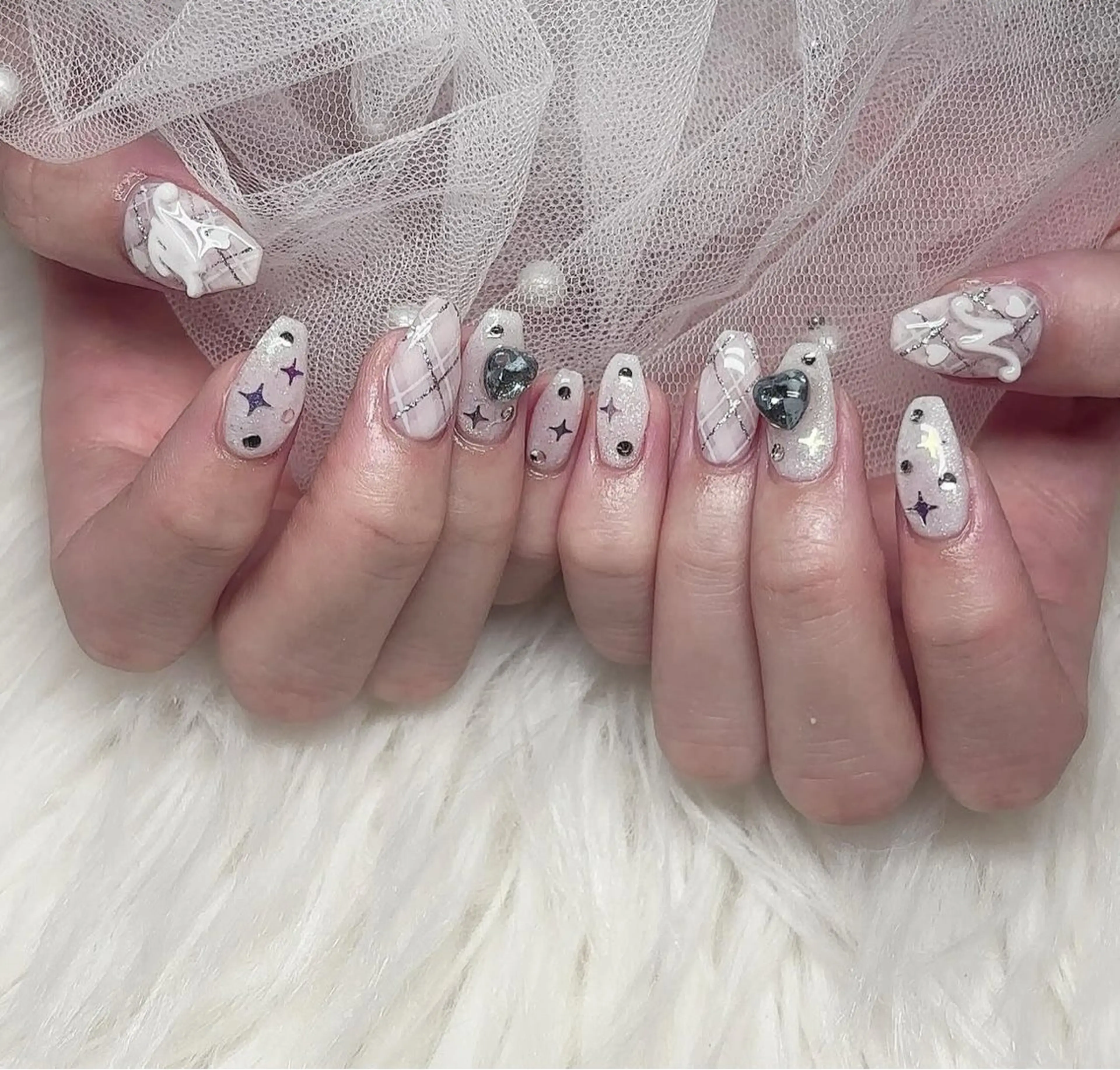 ネイル オーロラネイル クリアネイル フラッシュネイル ジェルネイル グラデーション ハンドネイル LilyLala Nailsalonのネイルデザイン