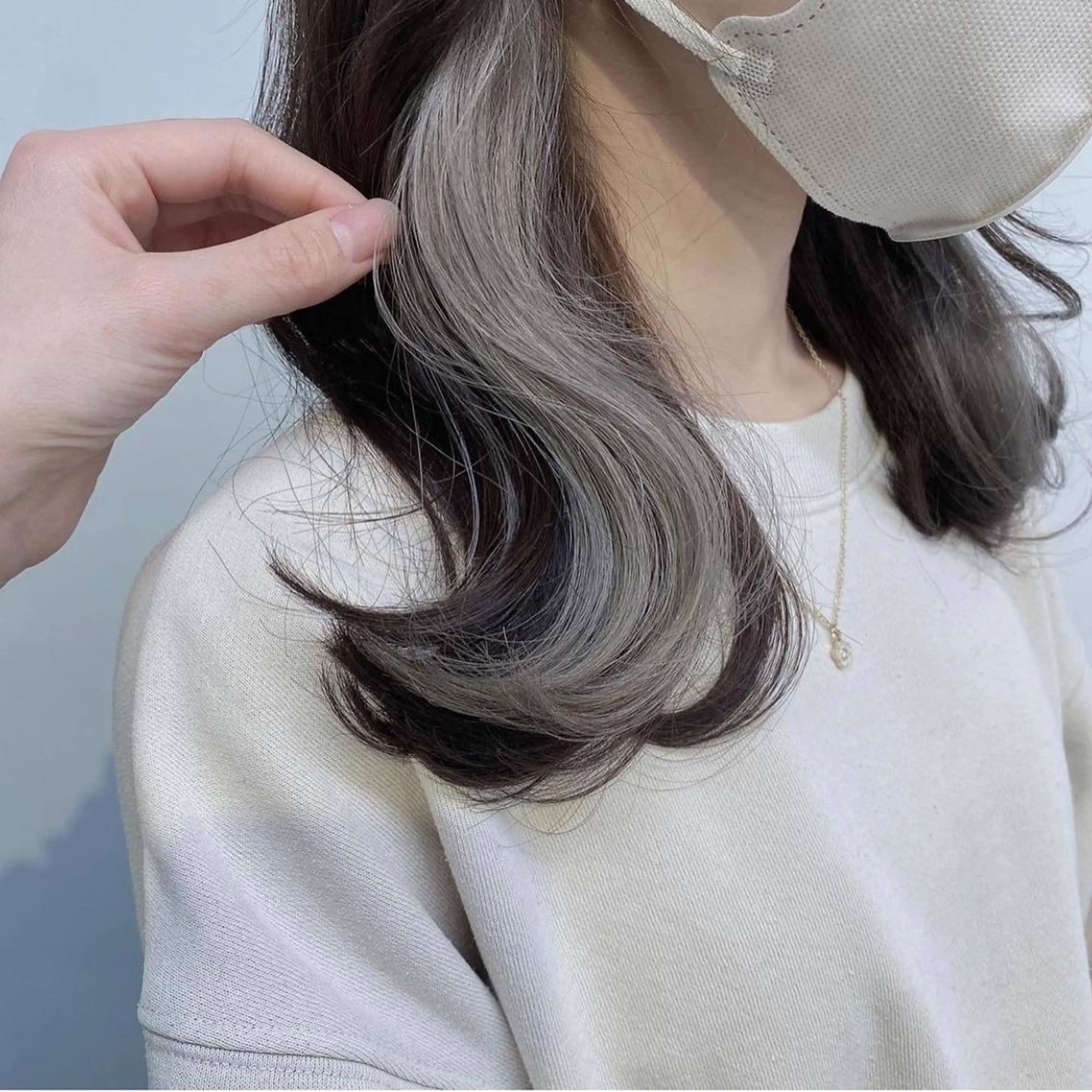 ミディアム カラー イヤリングカラー ヘアカラー トリートメント ヘッドスパ ヘアセット 🥞ベージュ系カラー 【すずきりほ】🥞のヘアスタイル